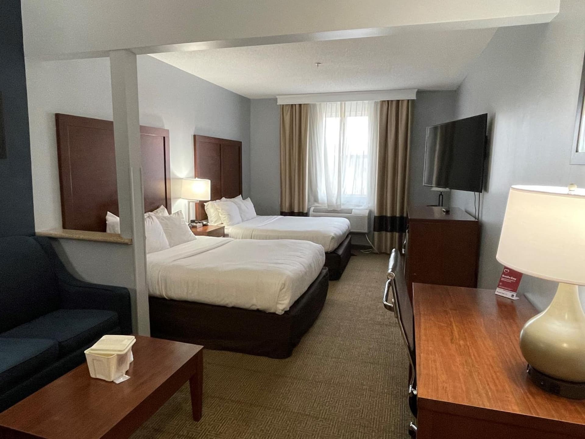 Quality Suites Waldorf gallery photo in Waldorf, MD — image 4