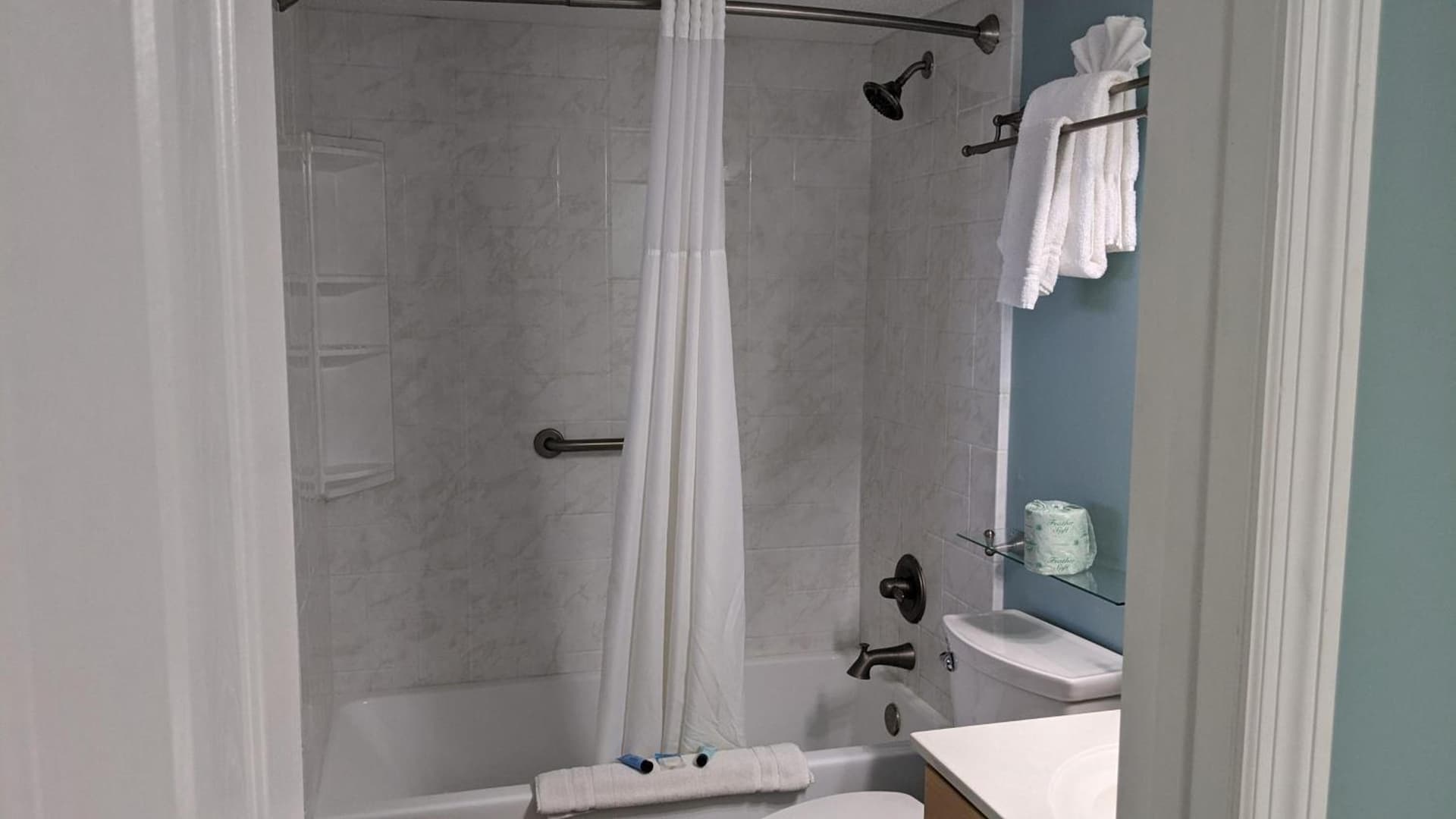 Shell Island Resort - All Oceanfront Suites gallery photo in Wrightsville Beach, NC — image 26