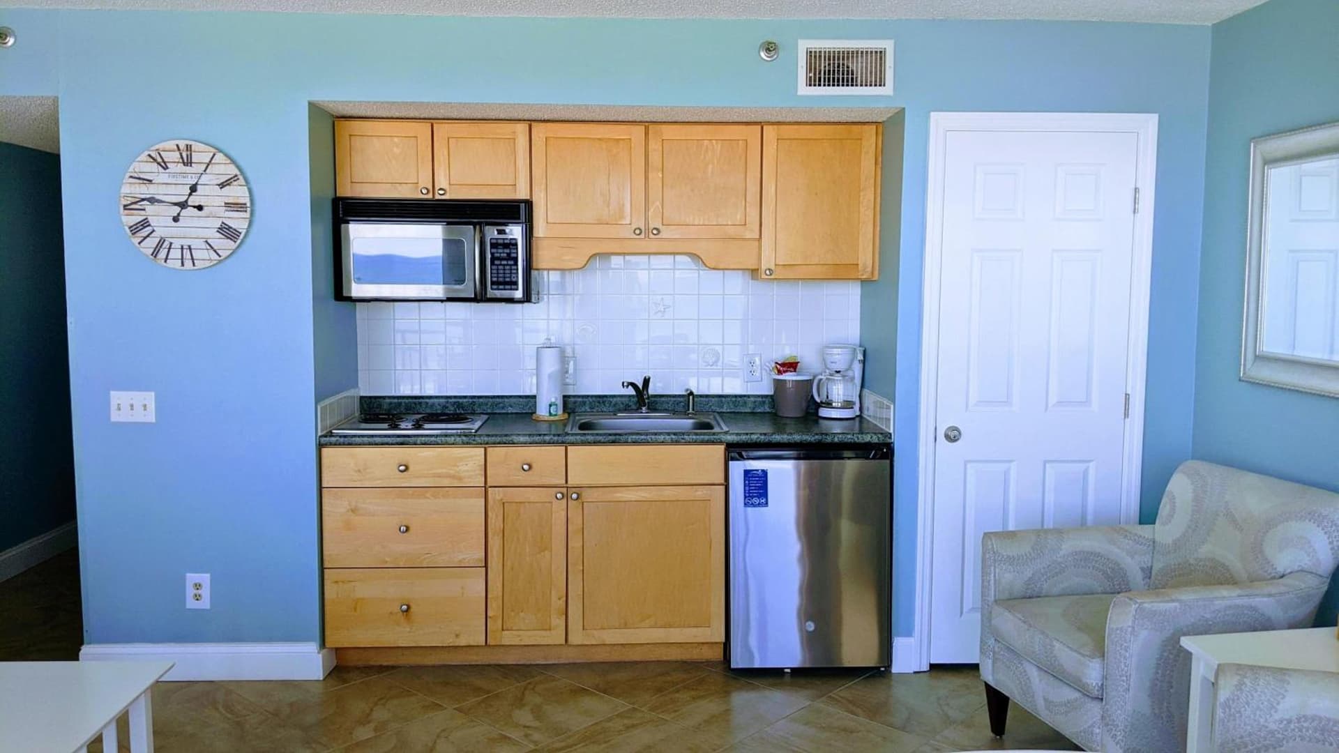 Shell Island Resort - All Oceanfront Suites gallery photo in Wrightsville Beach, NC — image 4