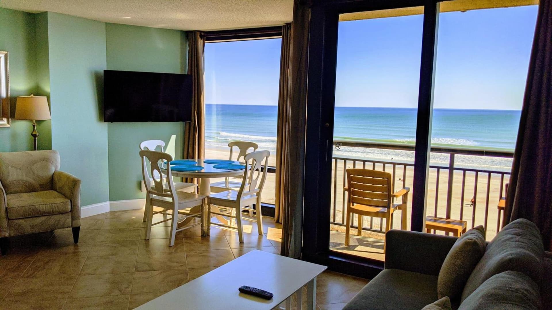 Shell Island Resort - All Oceanfront Suites gallery photo in Wrightsville Beach, NC — image 22