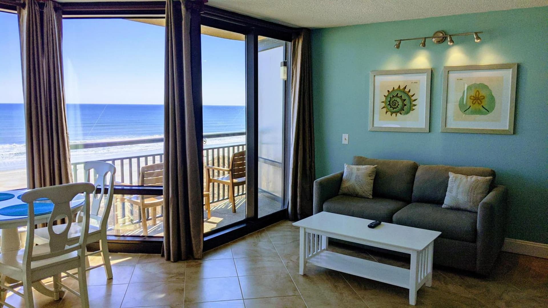 Shell Island Resort - All Oceanfront Suites gallery photo in Wrightsville Beach, NC — image 17