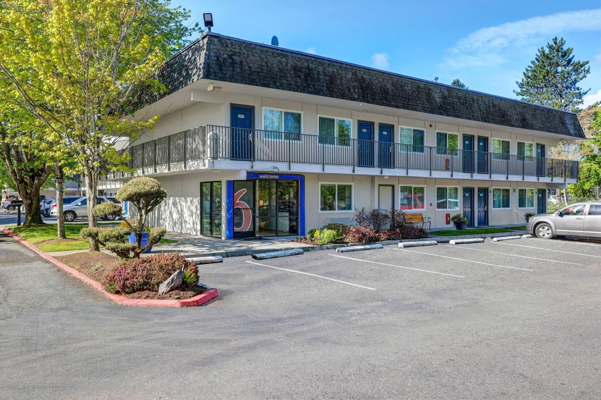 Motel 6-Issaquah, WA - Seattle - East property views in Issaquah, WA — gallery photo 3