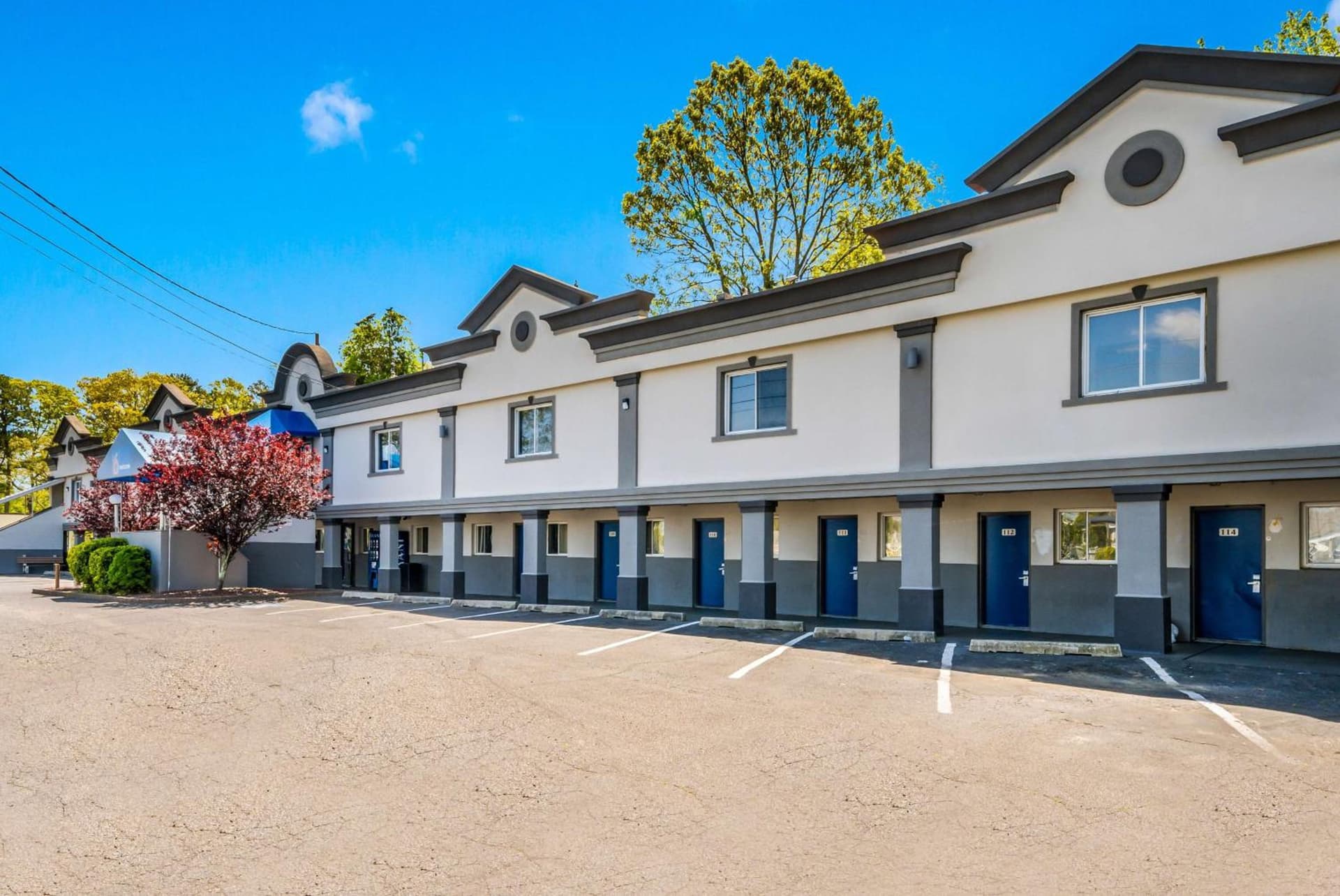 Motel 6-Toms River, NJ featured exterior or lobby in Toms River — similar hotel