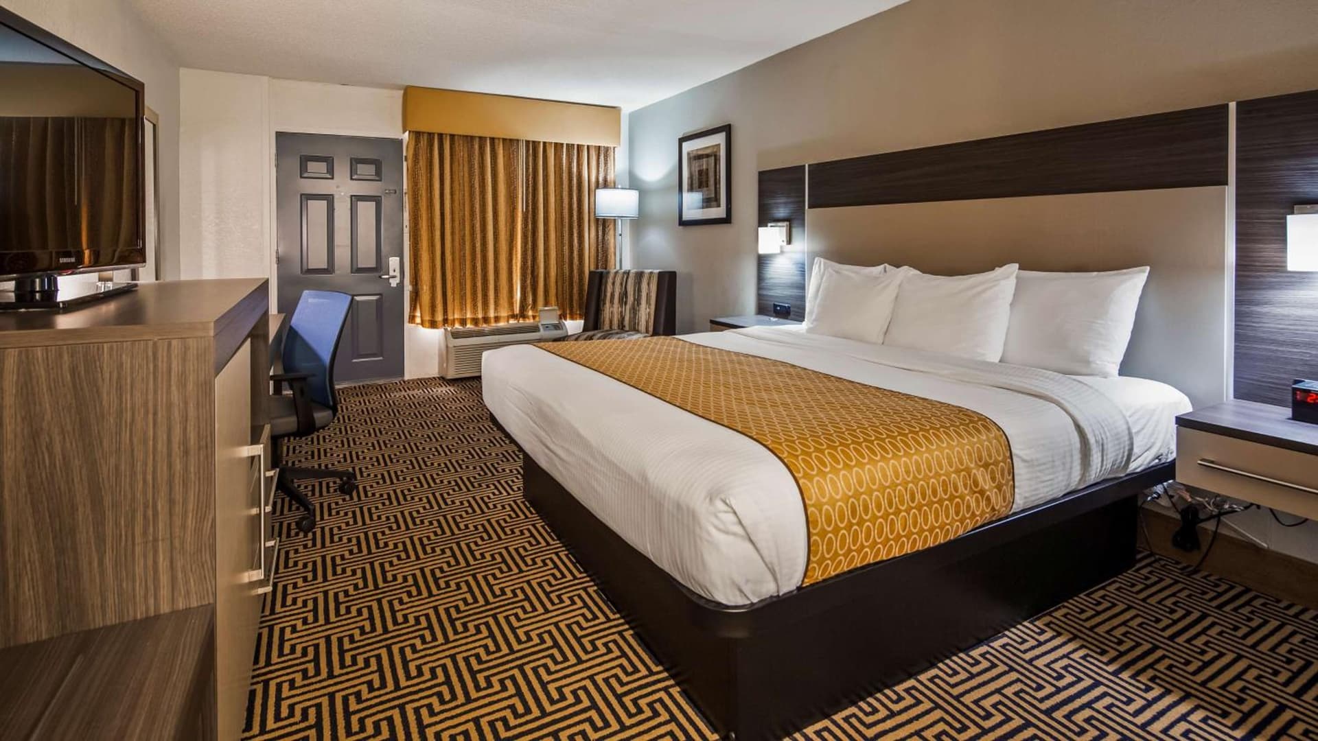 Best Western Central Inn gallery photo in Savannah, GA — image 15
