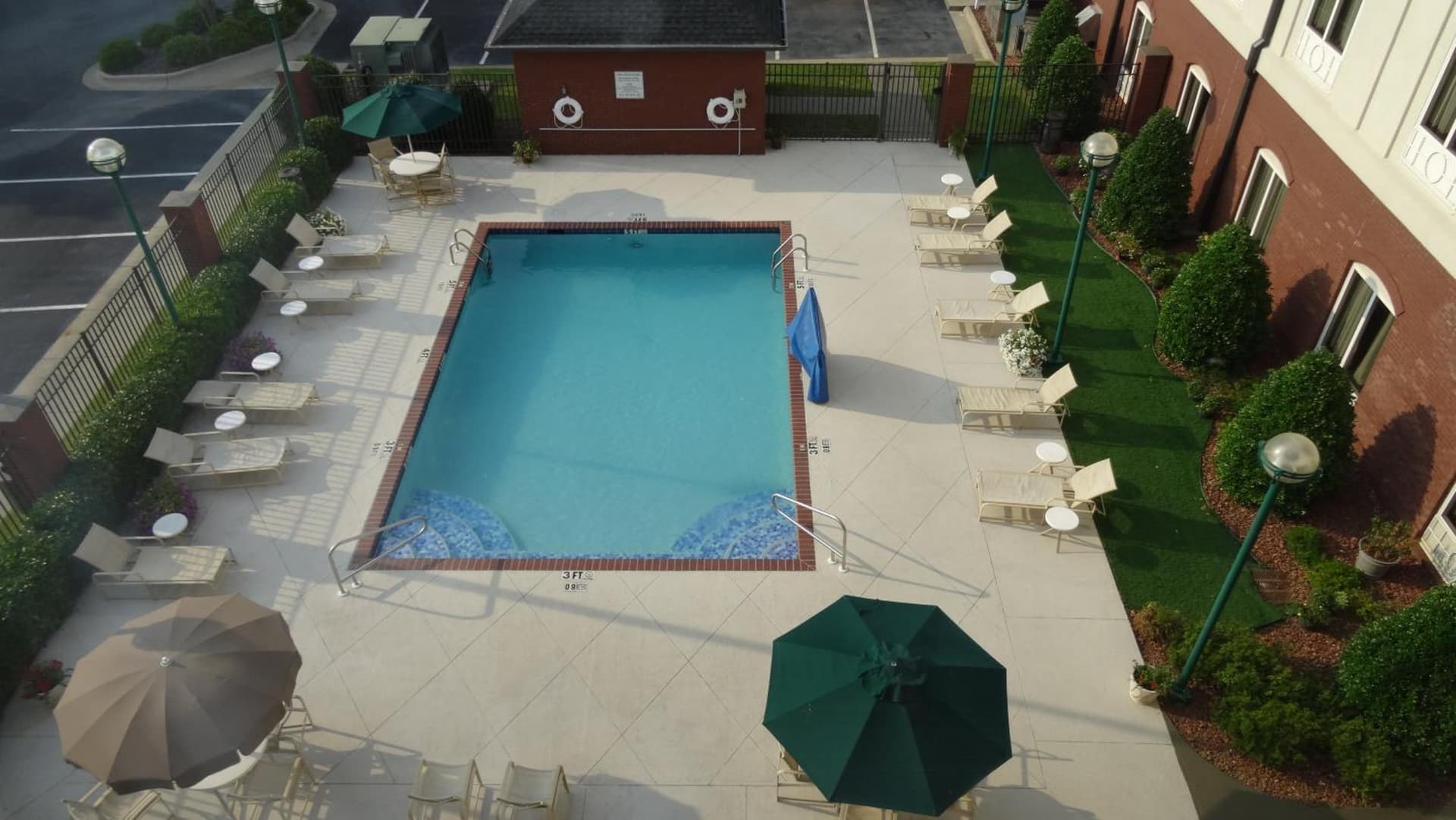 Holiday Inn Express & Suites - Tuscaloosa-University by IHG gallery photo in Tuscaloosa, AL — image 17