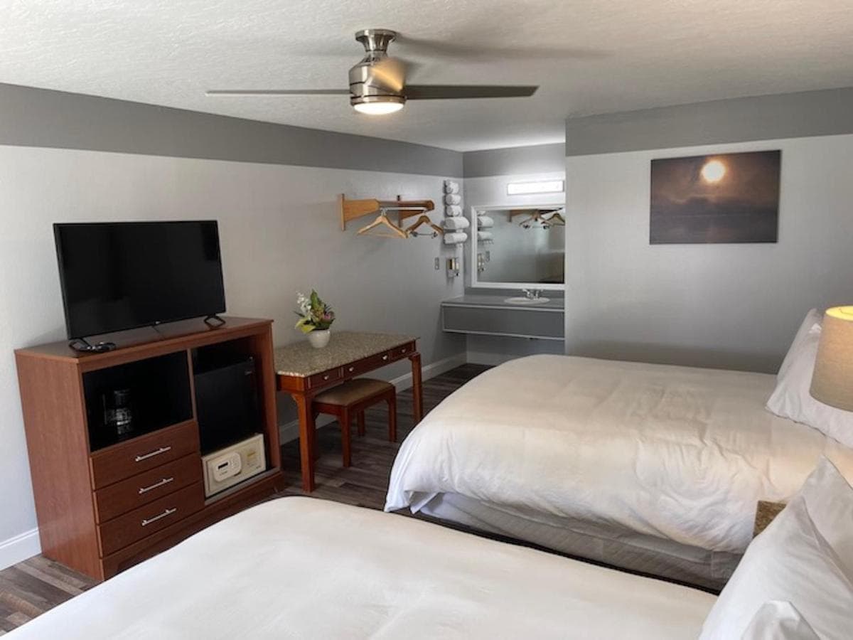 Idle Awhile Resort exterior or lobby in Georgetown — main listing photo