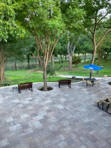 Horseshoe Riverside Lodge gallery photo in Canyon Lake, TX — image 30