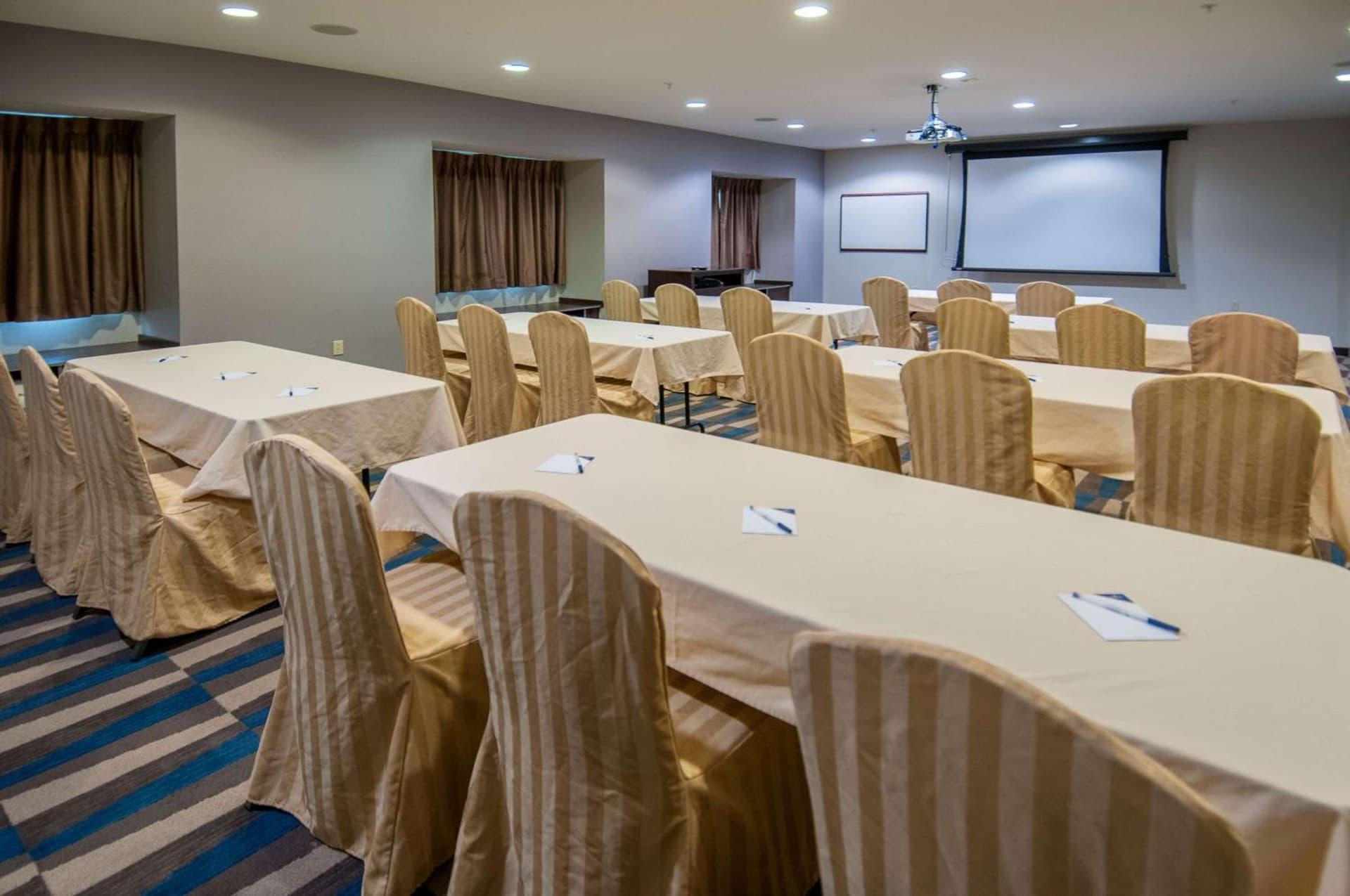Microtel Inn & Suites by Wyndham Pearl River/Slidell gallery photo in Pearl River, LA — image 8