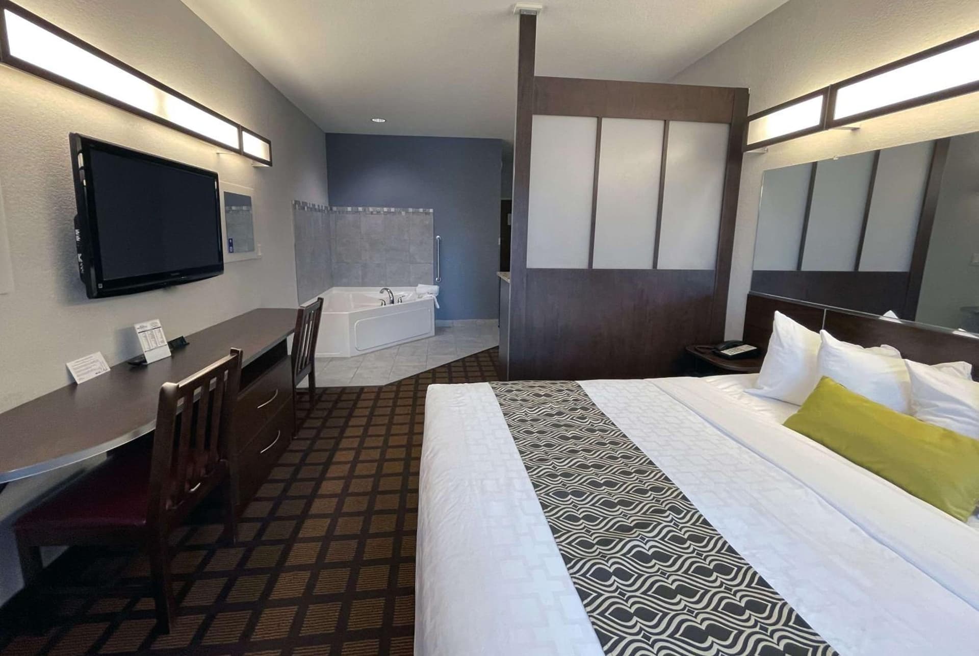 Microtel Inn & Suites by Wyndham Michigan City gallery photo in Michigan City, IN — image 6