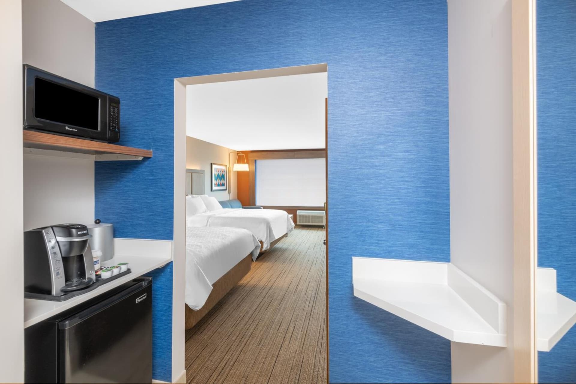 Holiday Inn Express & Suites - Phoenix - Airport North by IHG gallery photo in Phoenix, AZ — image 68
