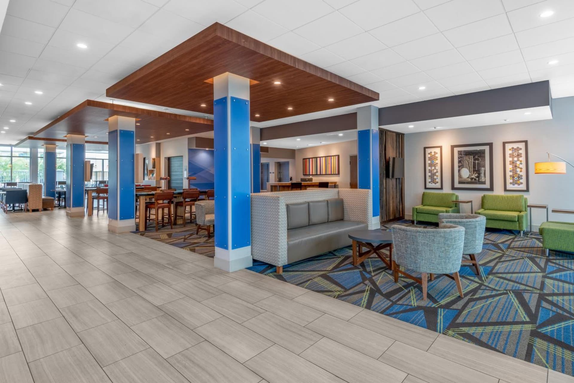 Holiday Inn Express & Suites - Phoenix - Airport North by IHG gallery photo in Phoenix, AZ — image 87