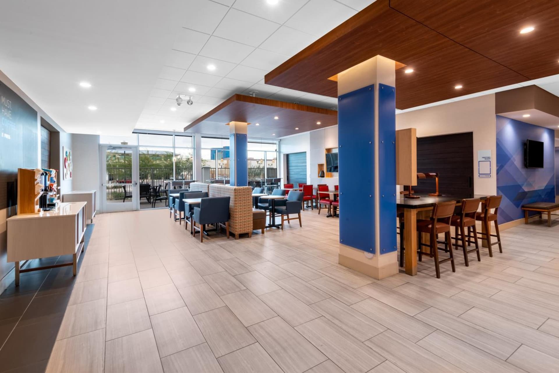 Holiday Inn Express & Suites - Phoenix - Airport North by IHG gallery photo in Phoenix, AZ — image 83