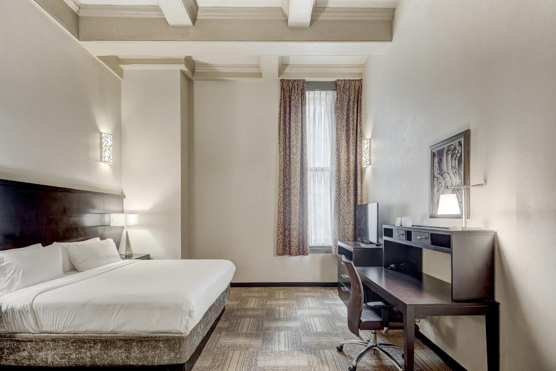 Staybridge Suites Baltimore - Inner Harbor by IHG gallery photo in Baltimore, MD — image 98