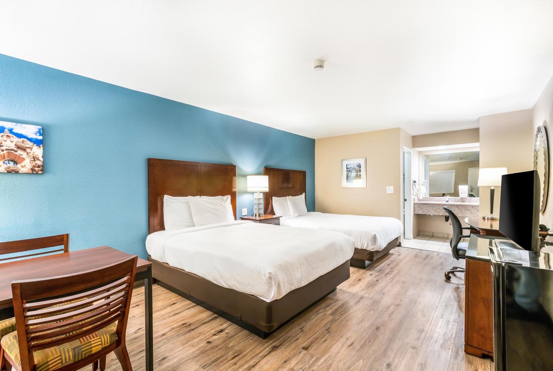 Hotel Hacienda at Ontario Ranch gallery photo in Ontario, CA — image 10