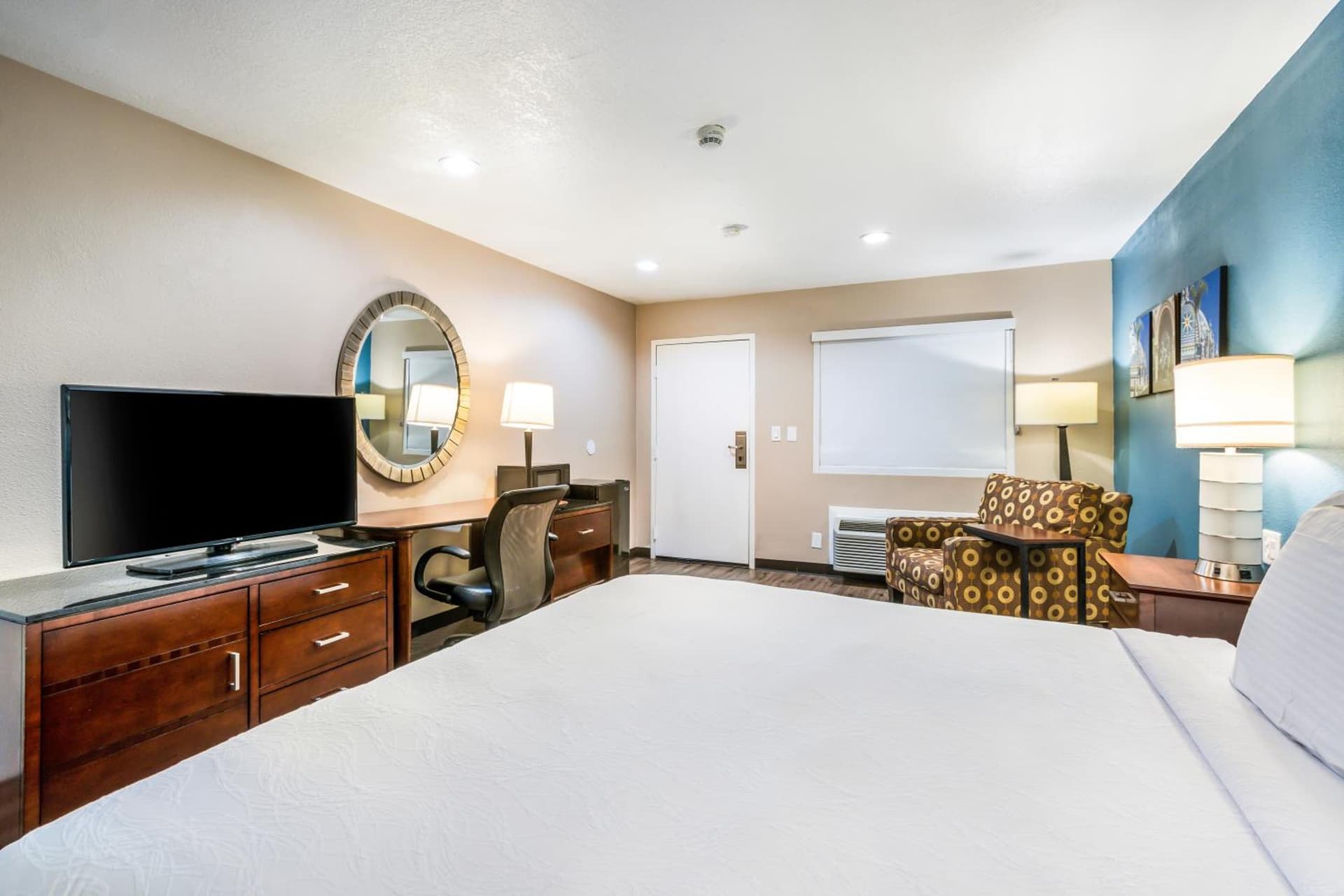 Hotel Hacienda at Ontario Ranch gallery photo in Ontario, CA — image 8