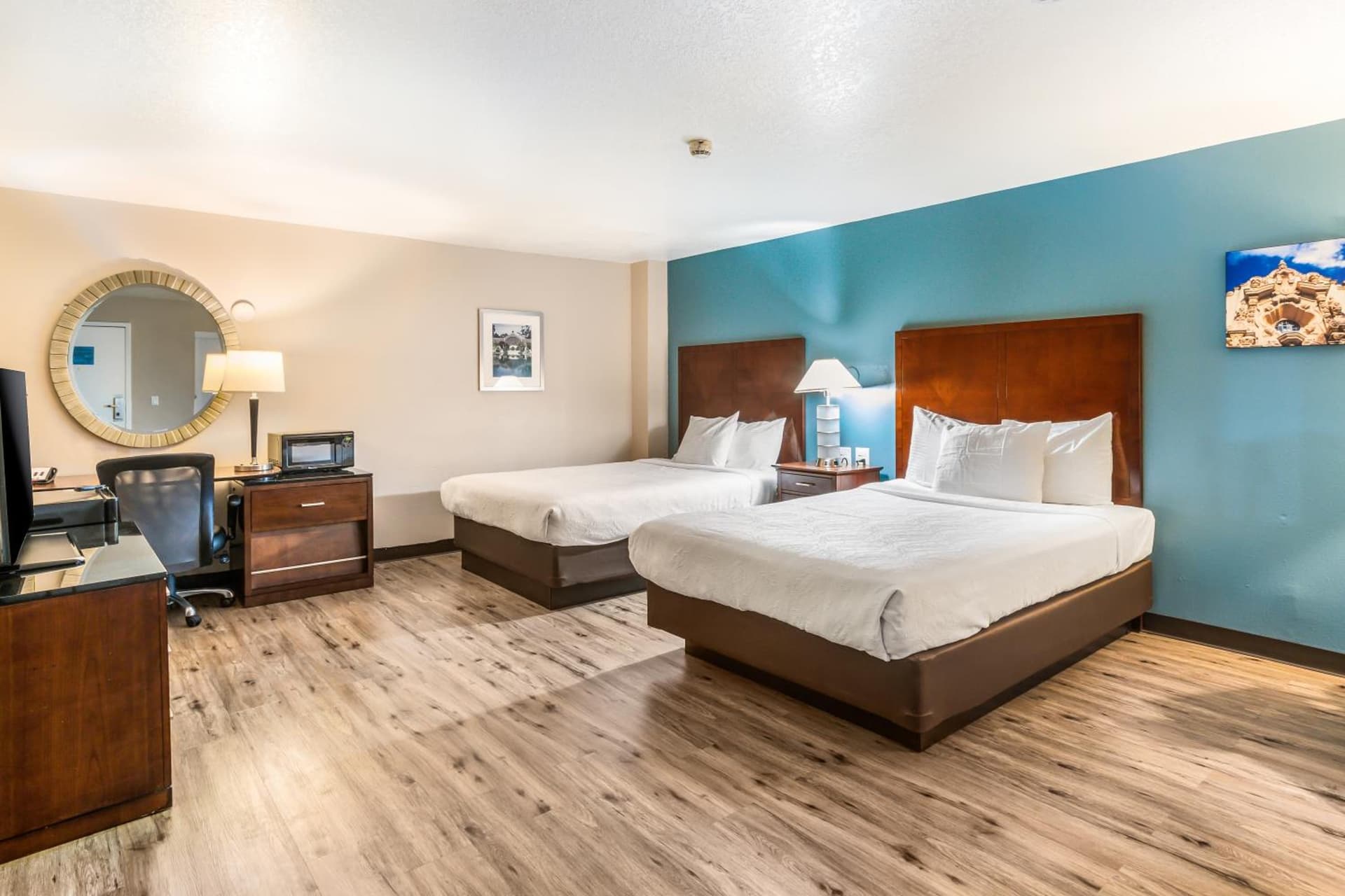 Hotel Hacienda at Ontario Ranch gallery photo in Ontario, CA — image 4