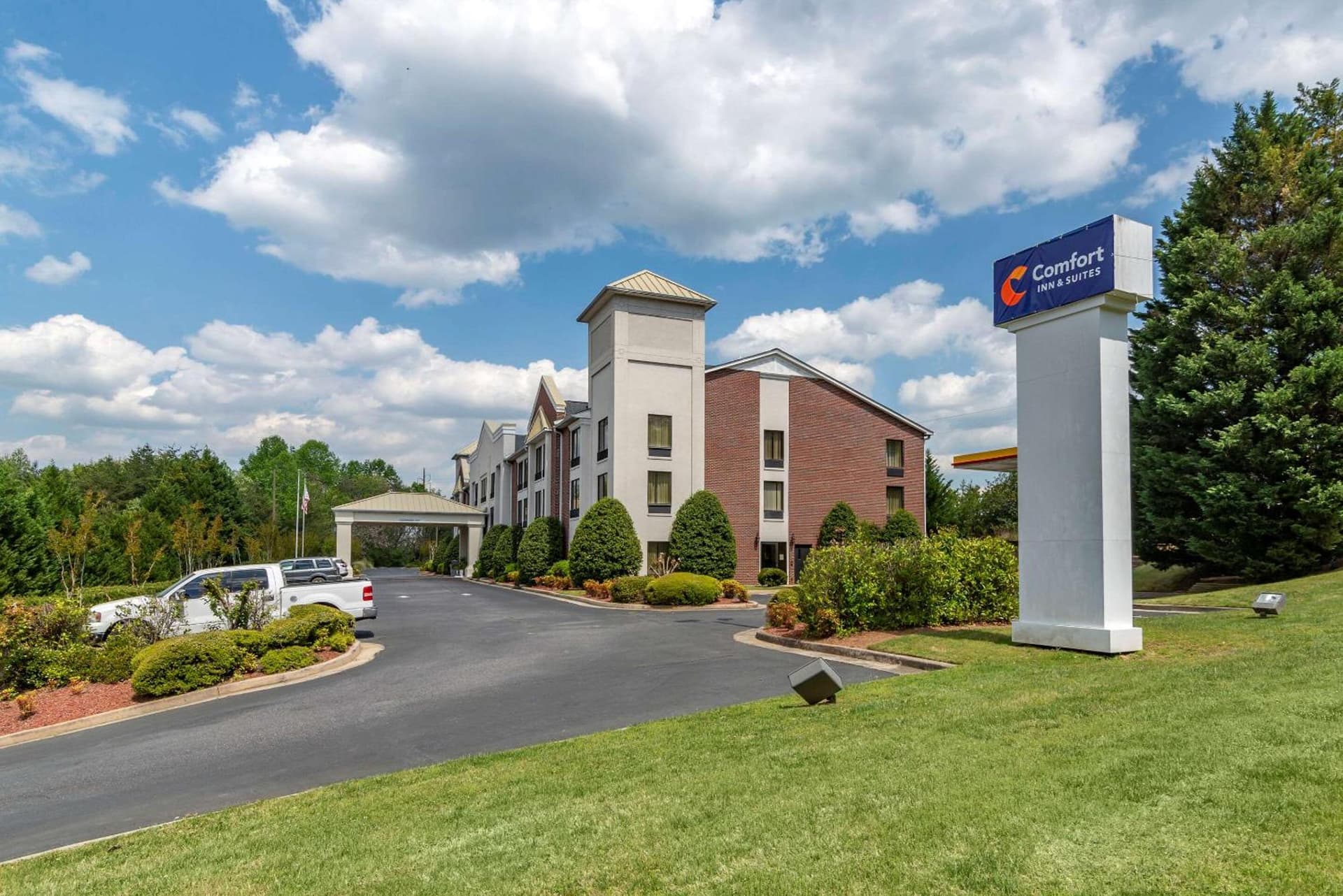 Comfort Inn & Suites Dahlonega University Area featured exterior or lobby in Dahlonega, GA — similar hotel