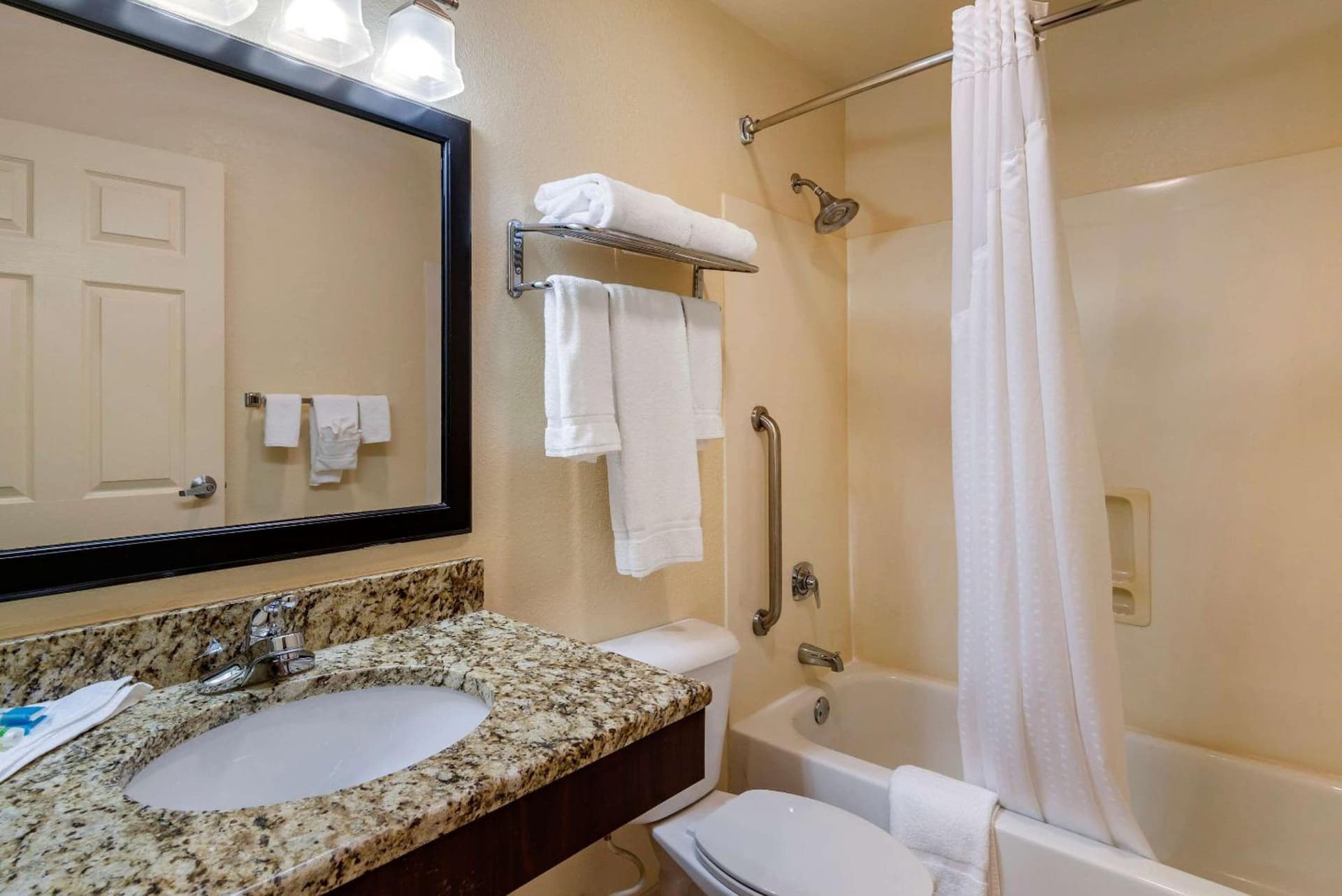 Comfort Inn & Suites Dahlonega University Area gallery photo in Dahlonega, GA — image 8