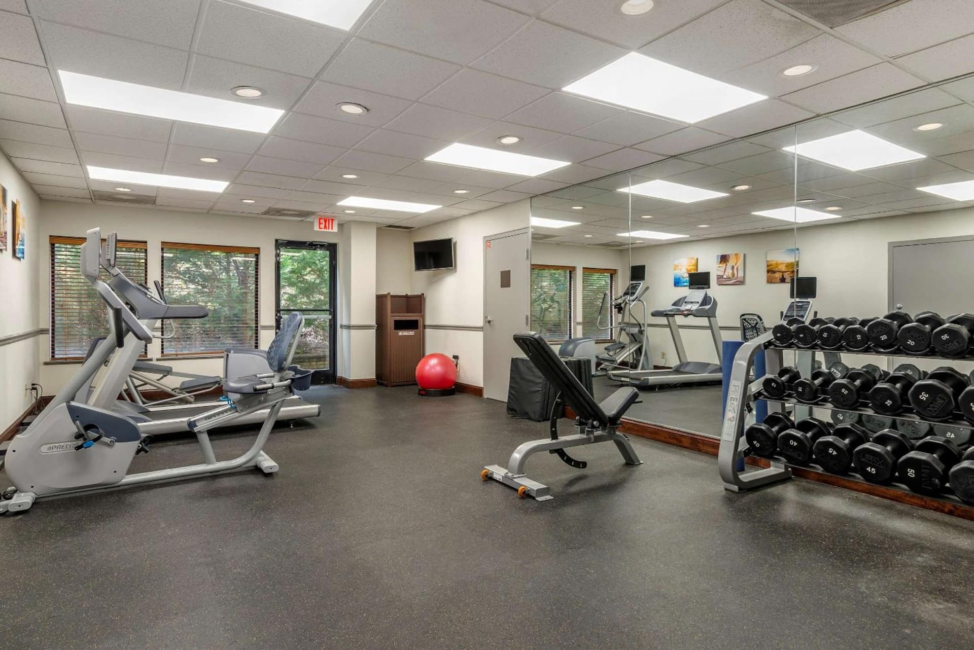 Comfort Inn & Suites Dahlonega University Area gallery photo in Dahlonega, GA — image 17