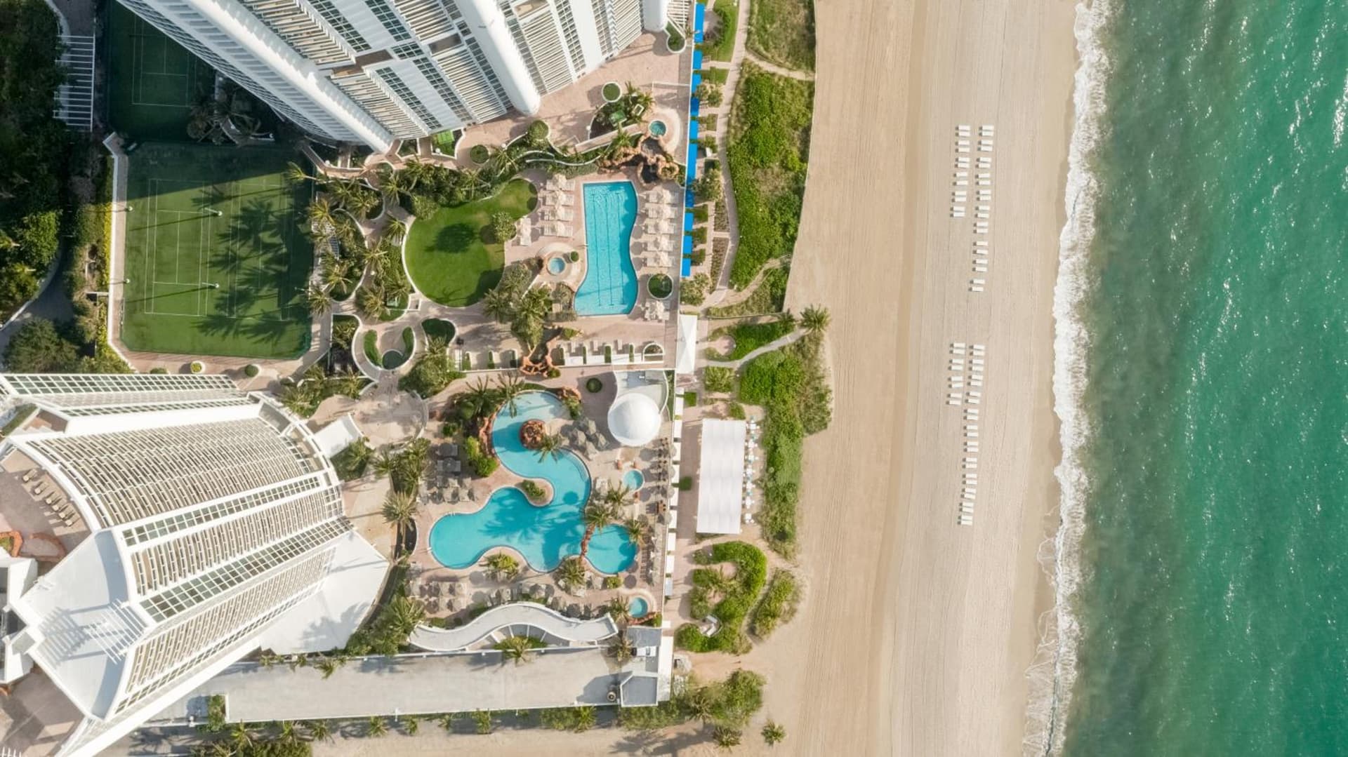 Trump International Beach Resort - Sunny Isles Beach interior in Miami Beach, FL — gallery photo 2