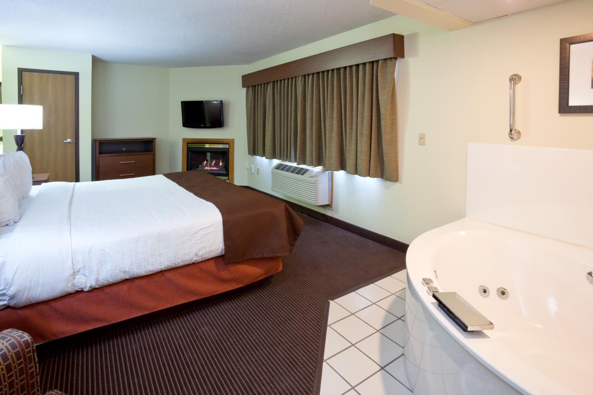 AmericInn by Wyndham Bismarck gallery photo in Bismarck, ND — image 34