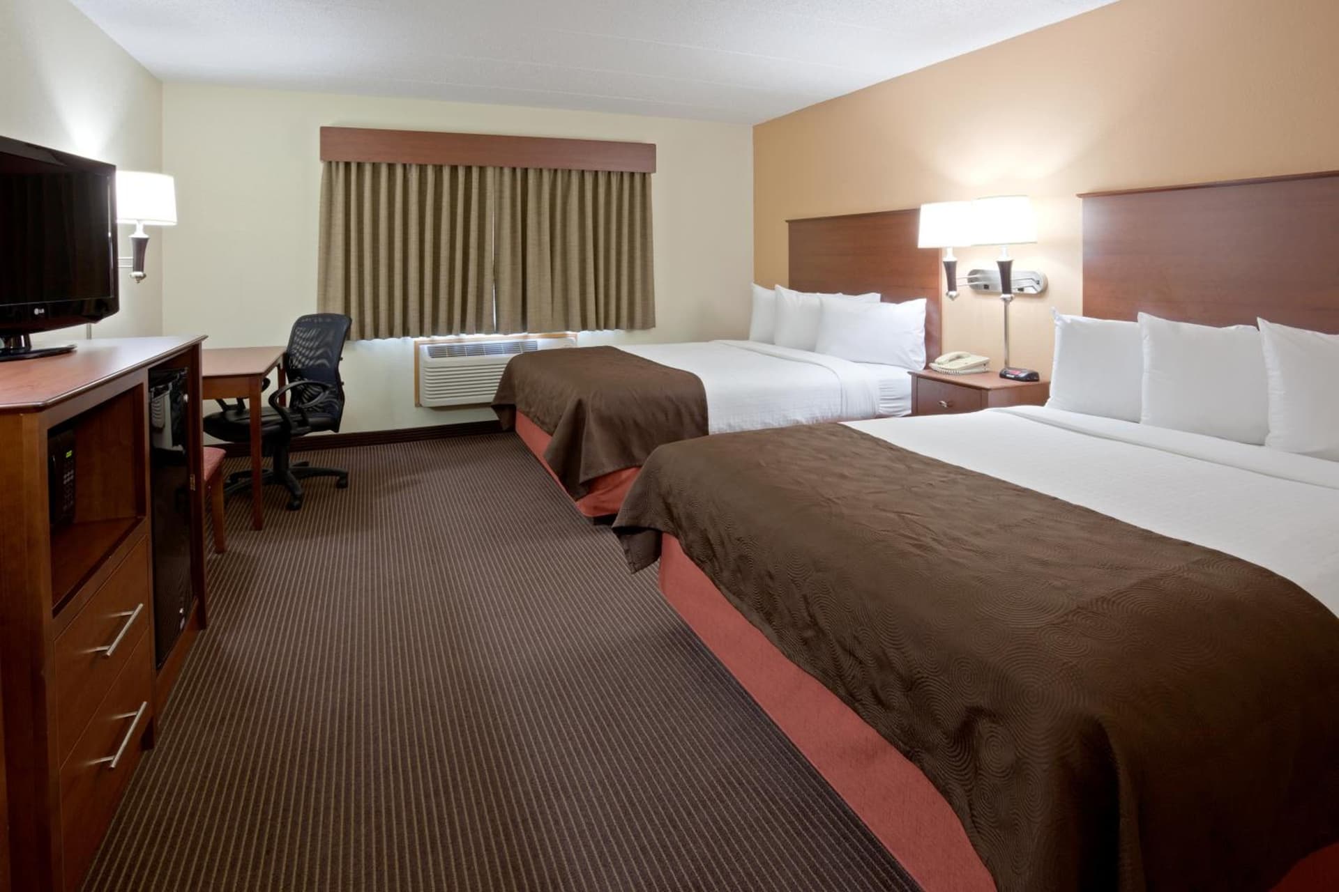 AmericInn by Wyndham Bismarck gallery photo in Bismarck, ND — image 5
