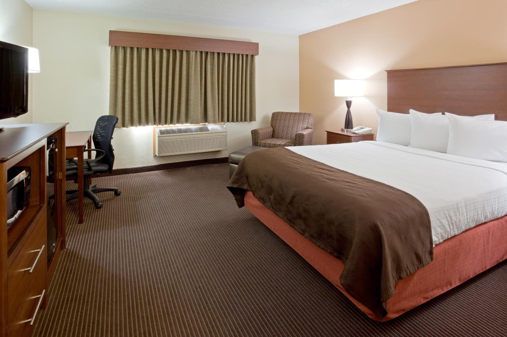 AmericInn by Wyndham Bismarck gallery photo in Bismarck, ND — image 20