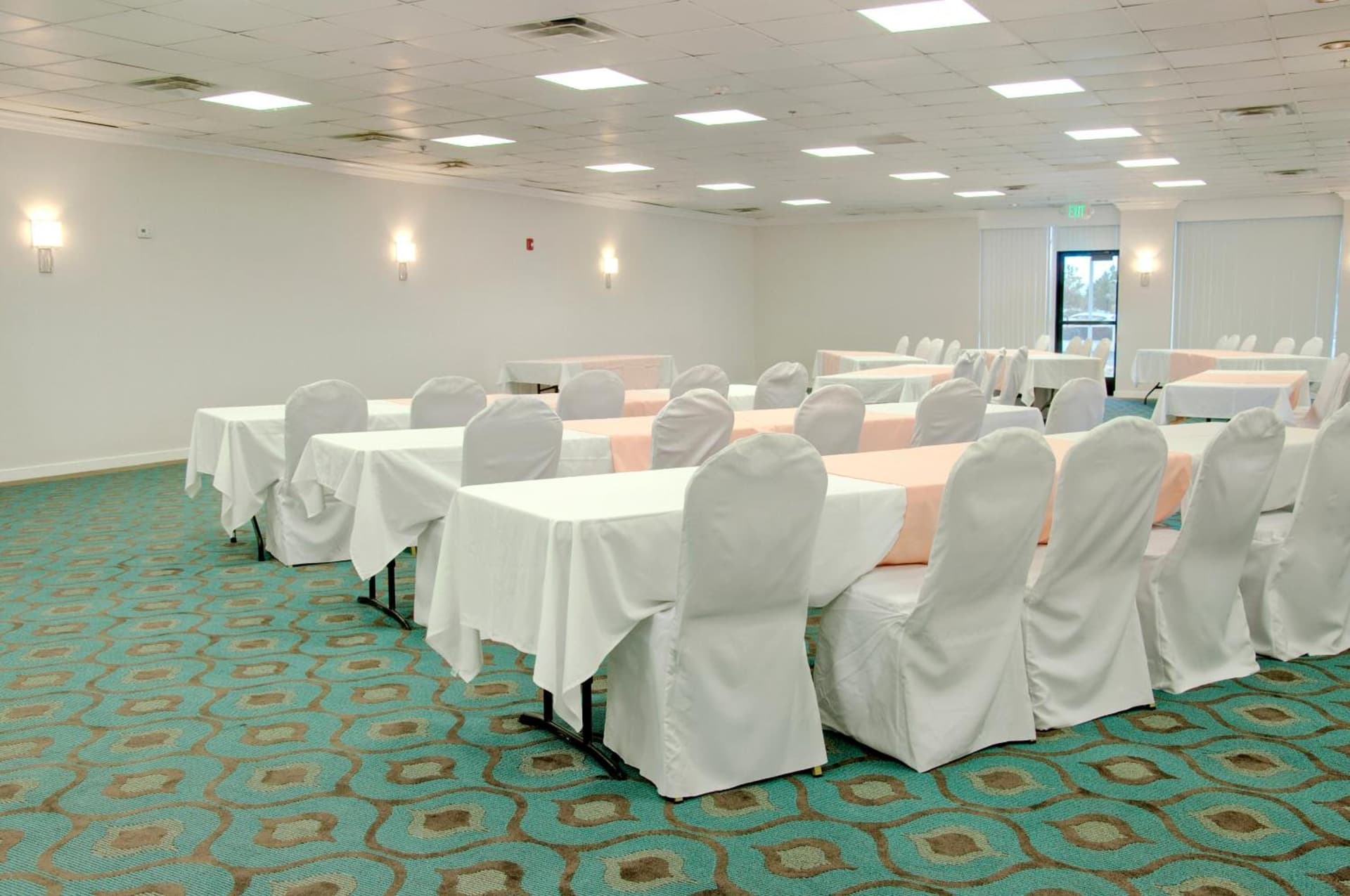 Holiday Inn Victorville by IHG gallery photo in Victorville, CA — image 41