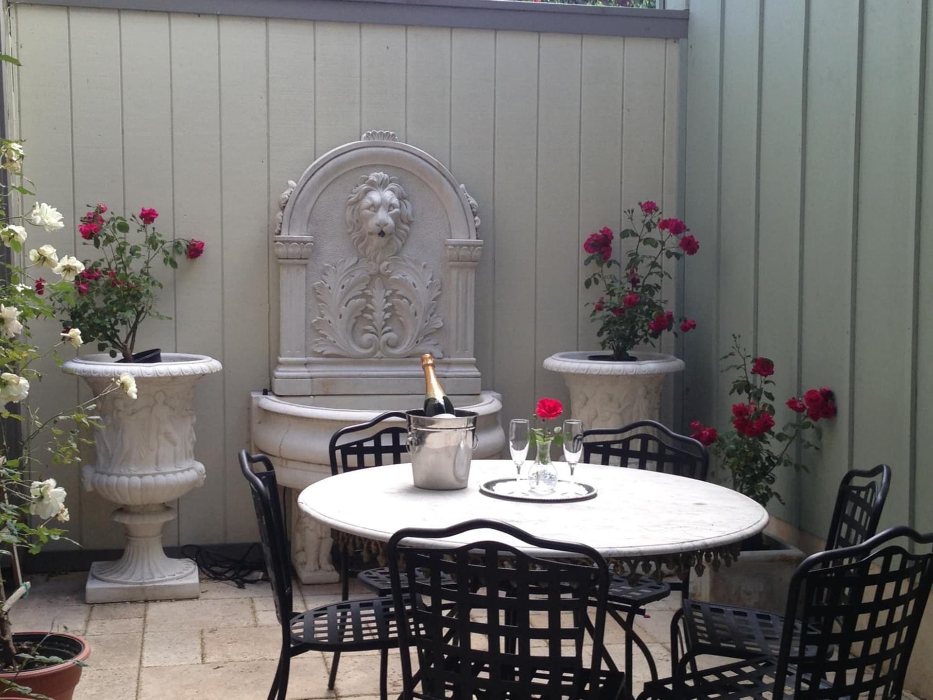 Hotel St. Helena interior in St. Helena, CA — gallery photo 2