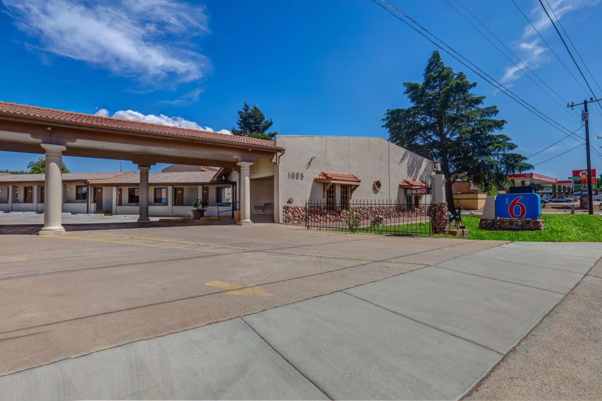 Days Inn by Wyndham Payson property views in Payson, AZ — gallery photo 3