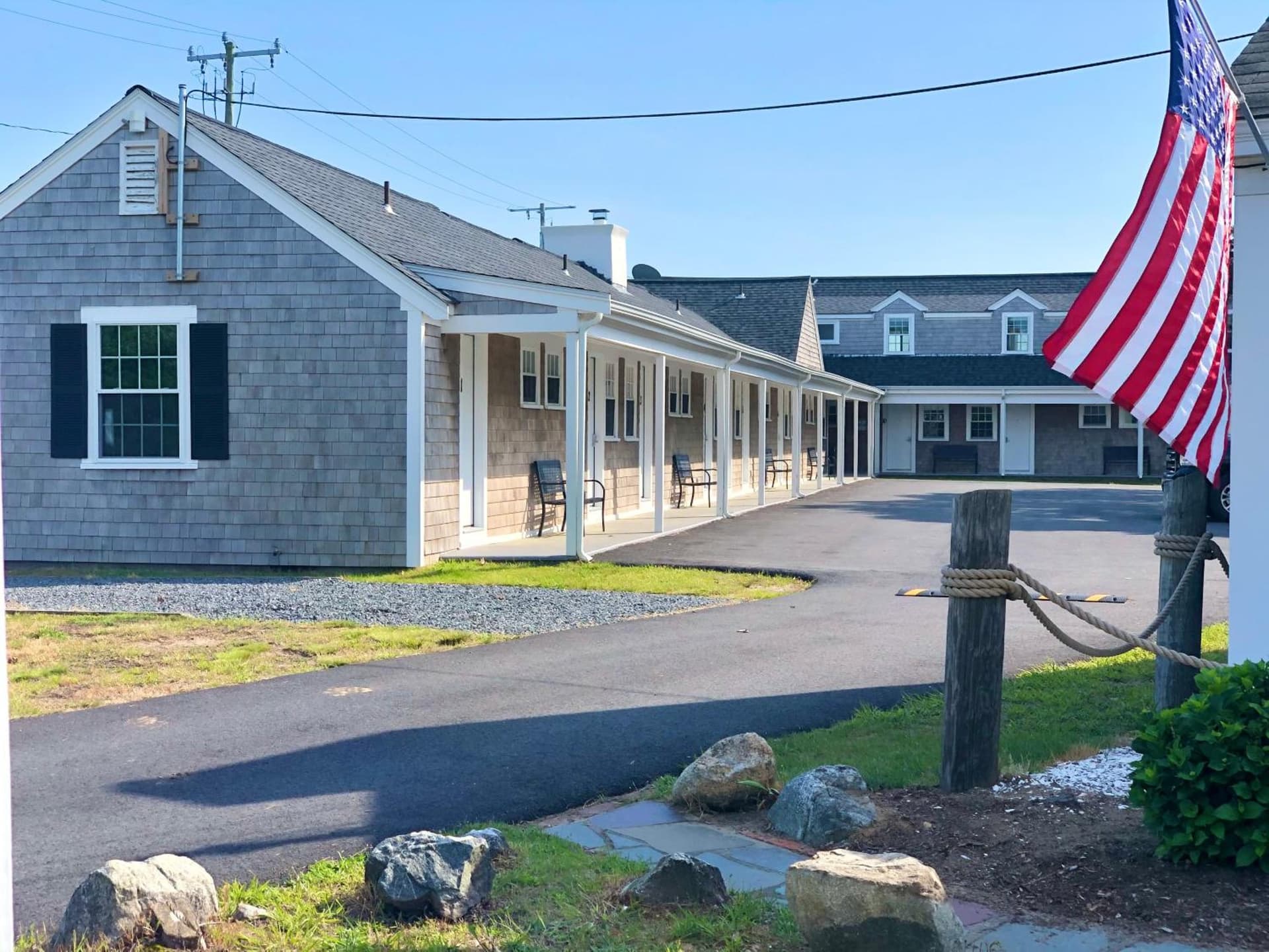 Kingfisher Oceanside interior in Dennis Port, MA — gallery photo 2