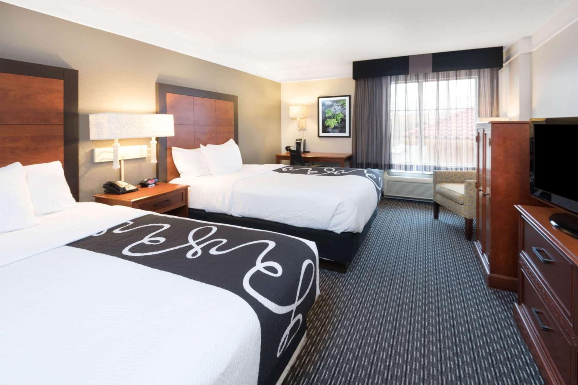La Quinta Inn & Suites by Wyndham San Antonio Riverwalk gallery photo in San Antonio, TX — image 43