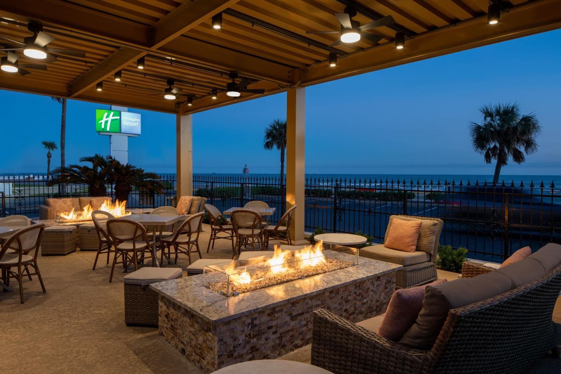Holiday Inn Resort Galveston - On The Beach by IHG gallery photo in Galveston, TX — image 62