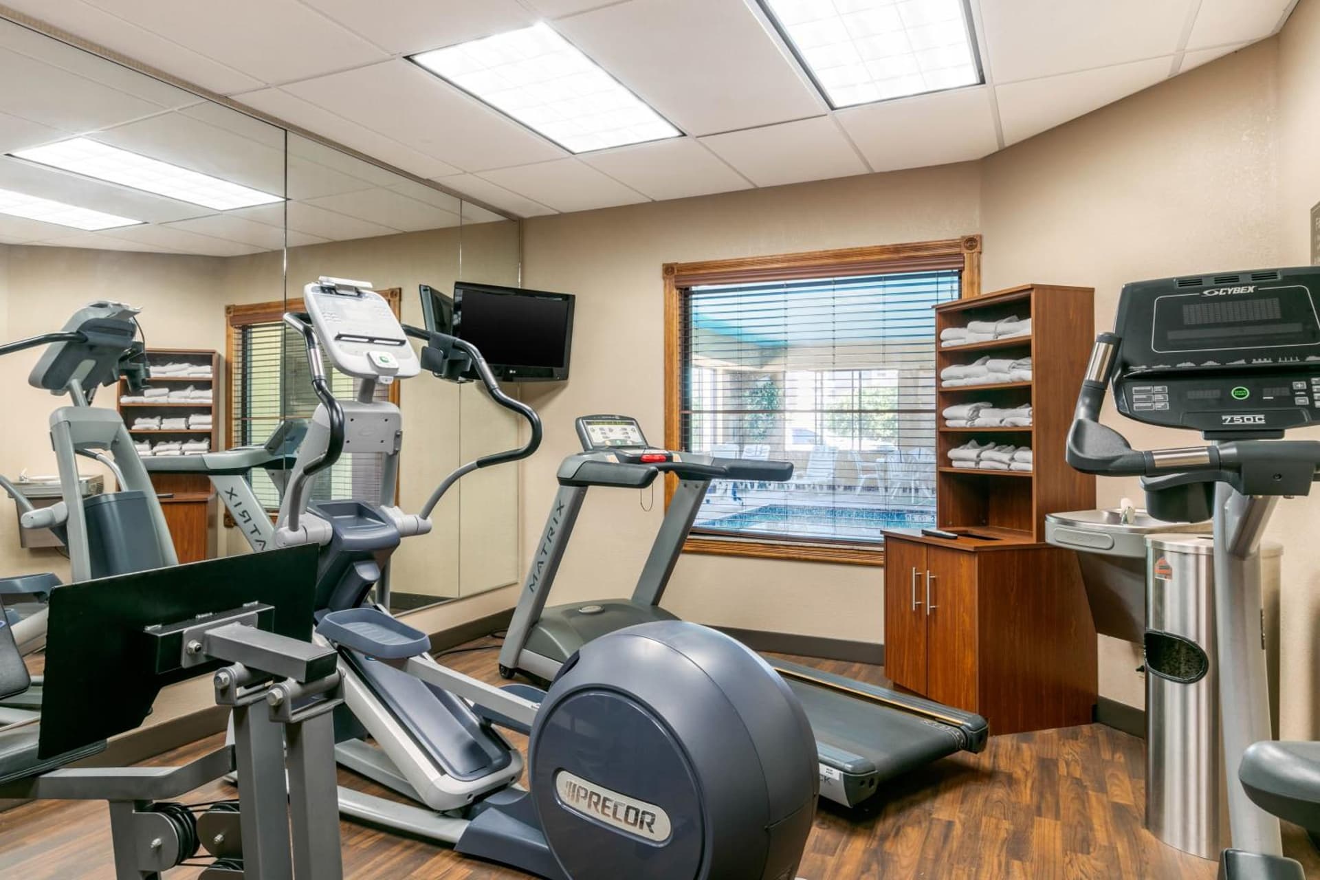 Comfort Suites Hopkinsville near Fort Campbell gallery photo in Hopkinsville, KY — image 23