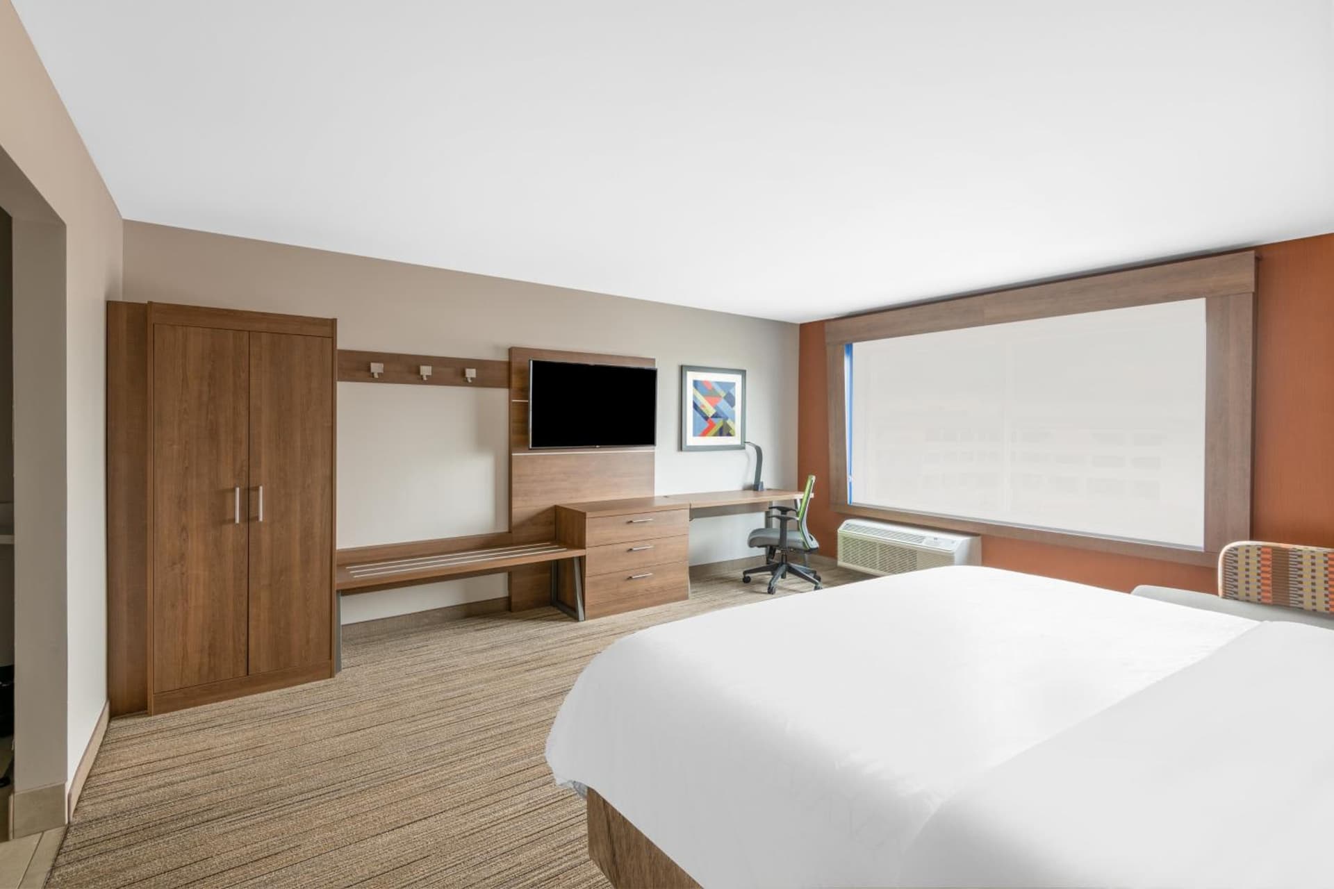Holiday Inn Express & Suites - Phoenix - Airport North by IHG gallery photo in Phoenix, AZ — image 28