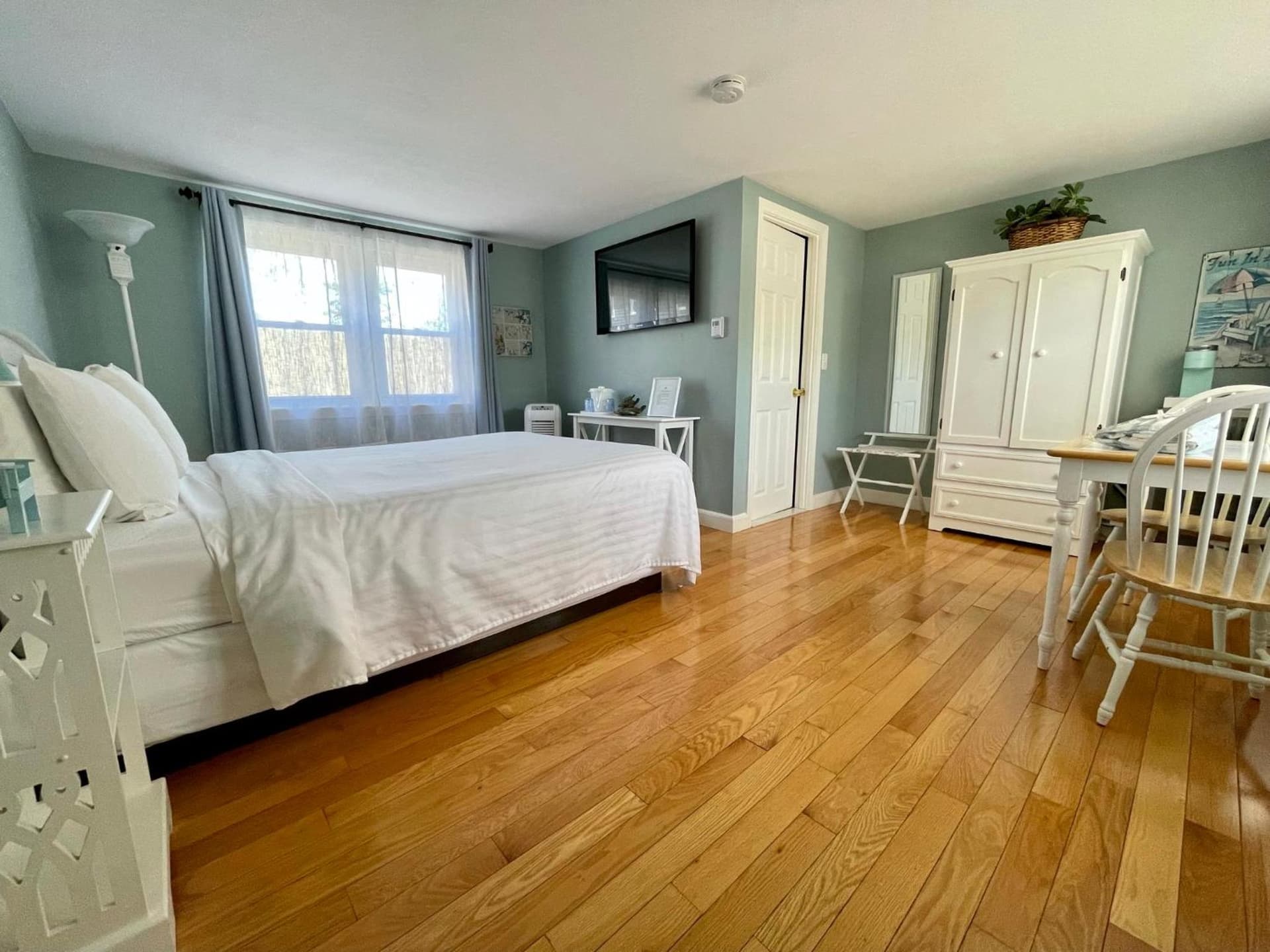 The Escape Inn gallery photo in South Yarmouth, MA — image 16