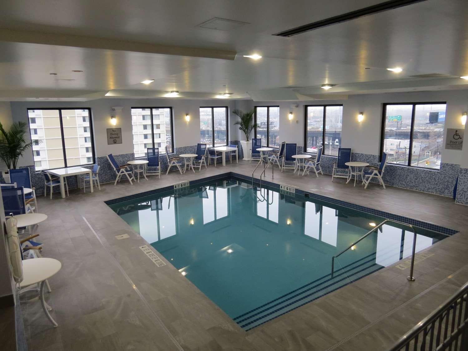 Best Western Premier NYC Gateway Hotel gallery photo in North Bergen — image 45