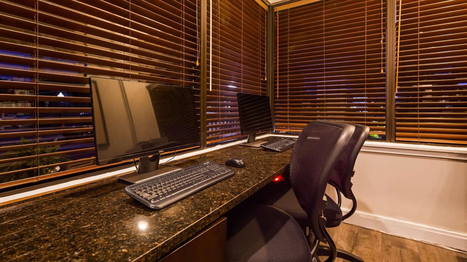 Best Western Plus Coastline Inn gallery photo in Wilmington, NC — image 19