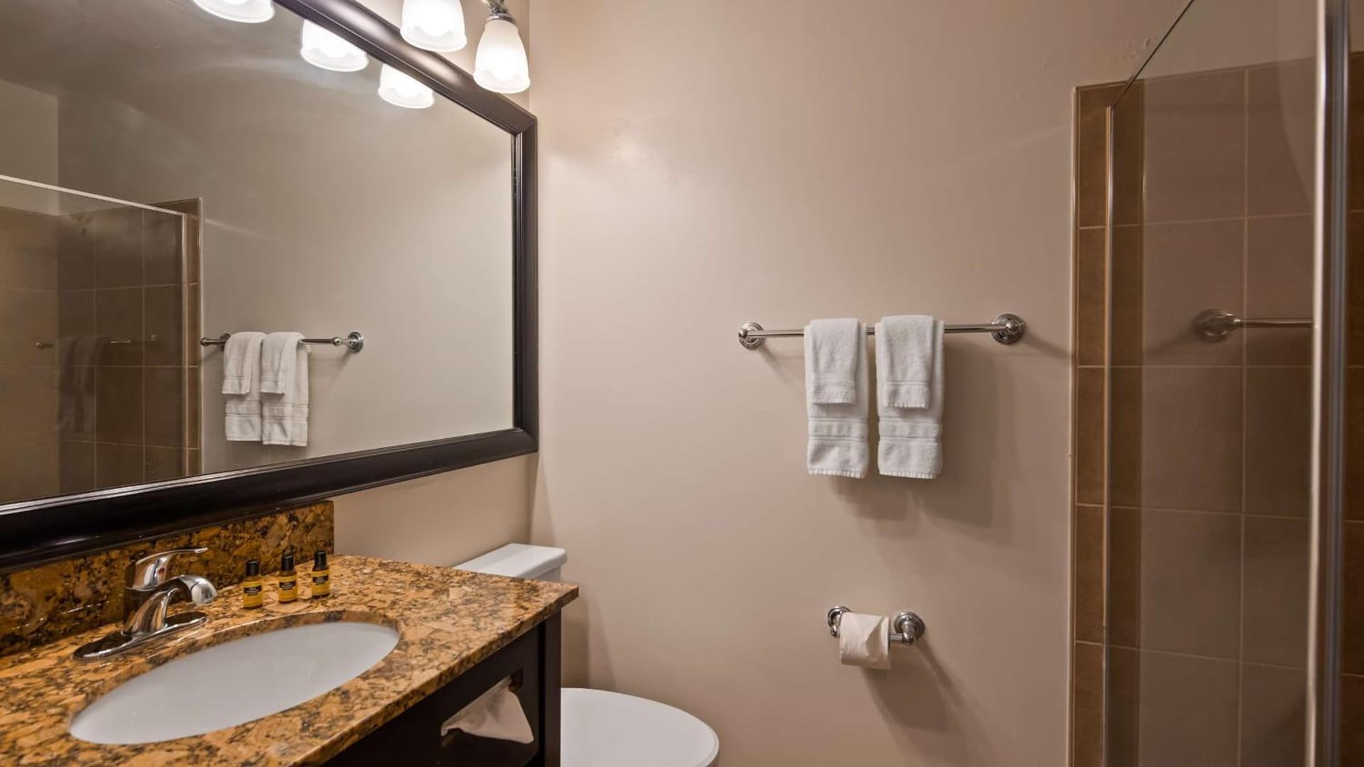 Best Western Plus Coastline Inn gallery photo in Wilmington, NC — image 16