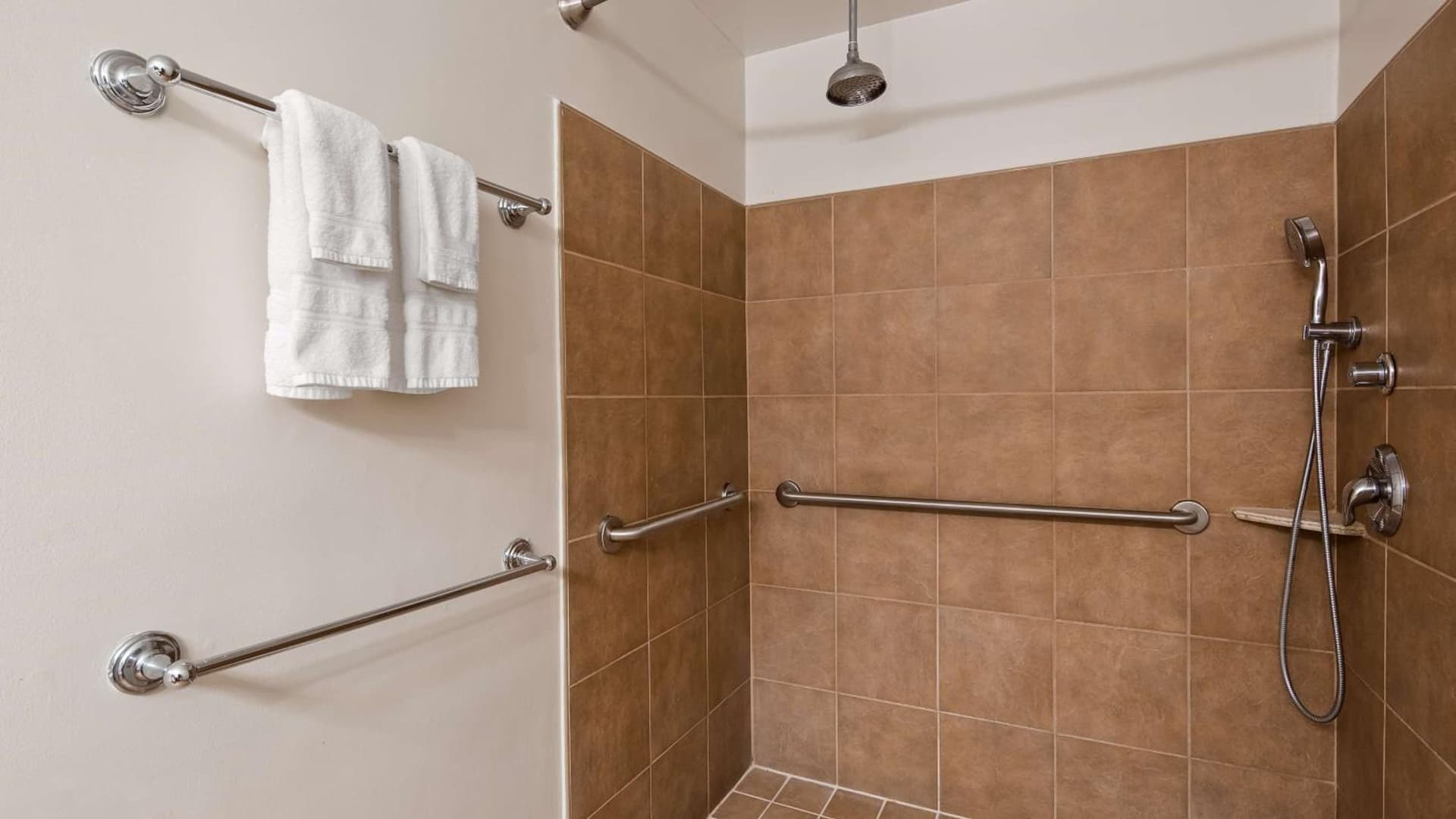 Best Western Plus Coastline Inn gallery photo in Wilmington, NC — image 18