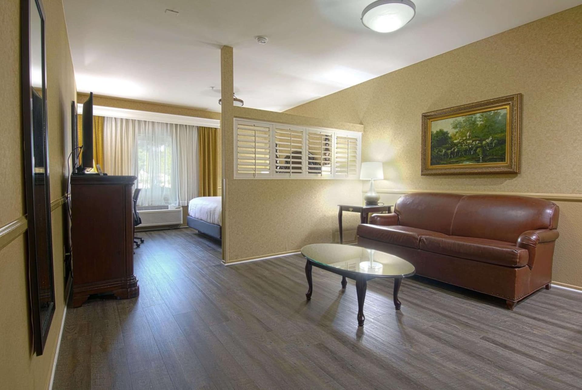 Azure Hotel&Suites Ontario Trademark Collection by Wyndham gallery photo in Ontario, CA — image 34