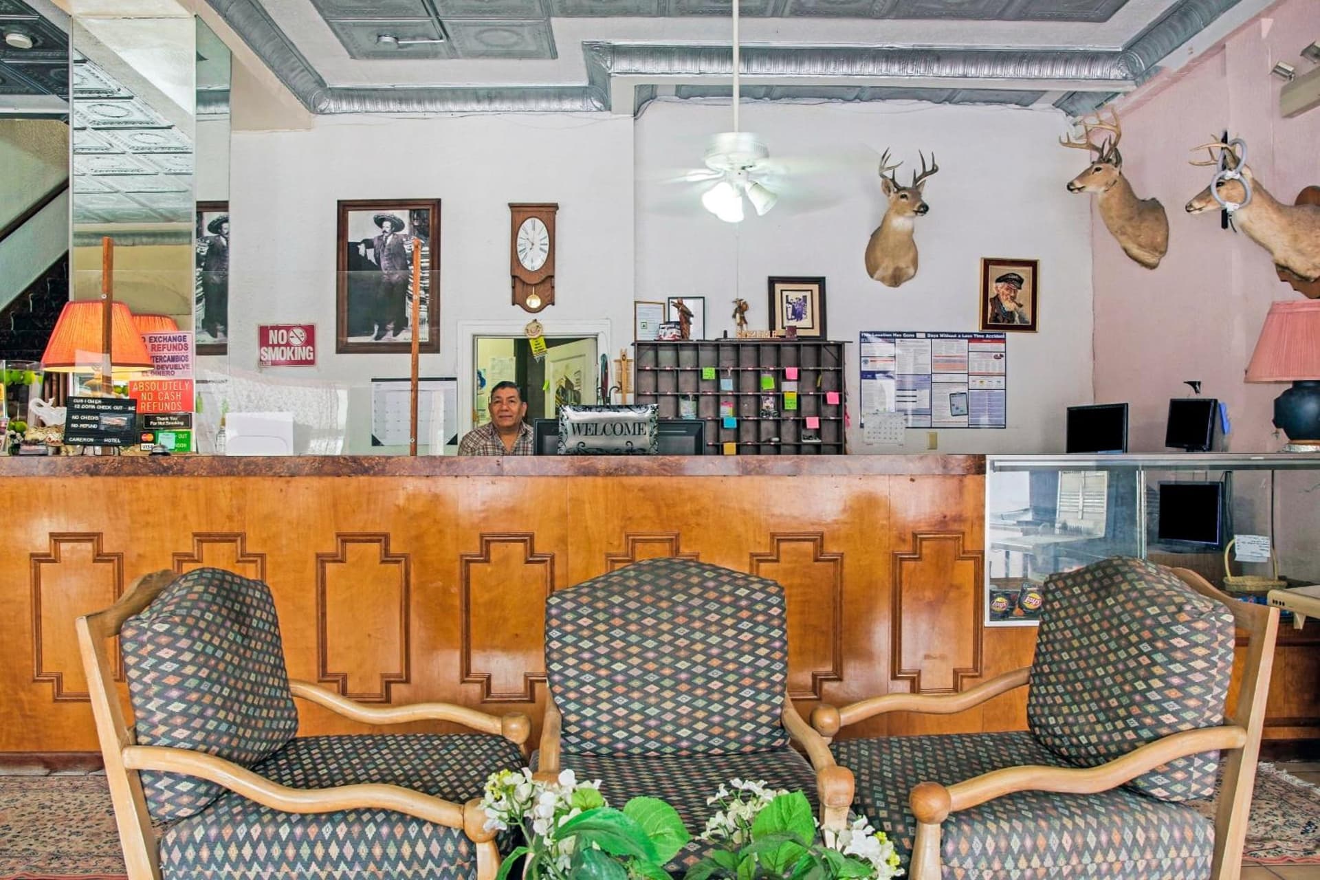 OYO Historic Cameron Hotel Brownsville I-69E gallery photo in Brownsville, TX — image 86