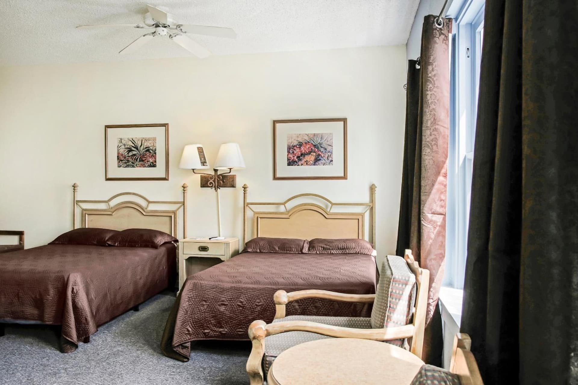 OYO Historic Cameron Hotel Brownsville I-69E gallery photo in Brownsville, TX — image 84