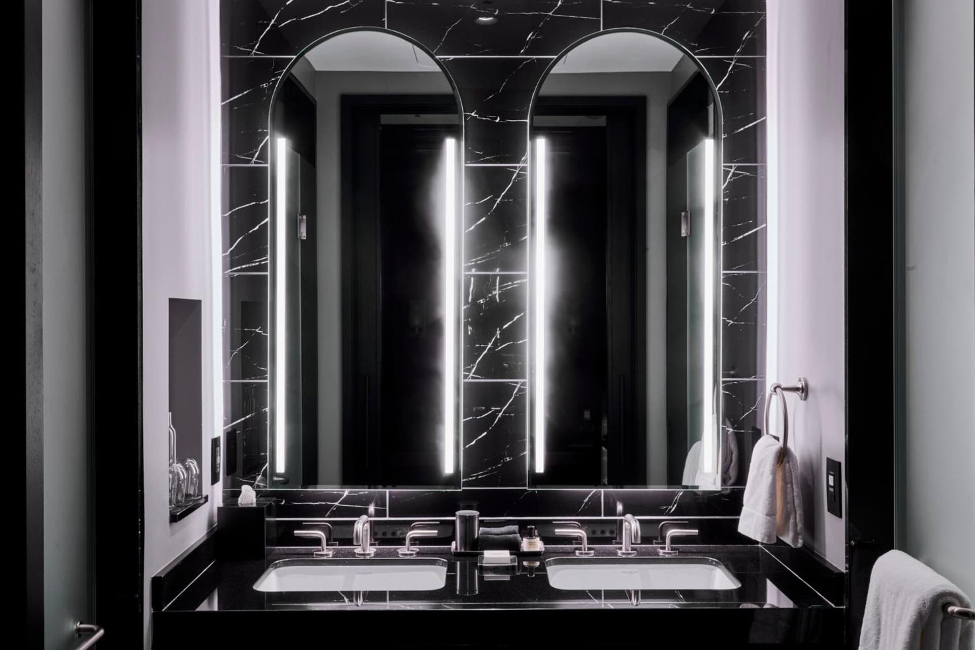 Daxton Hotel Birmingham, Curio Collection by Hilton gallery photo in Birmingham, MI — image 19