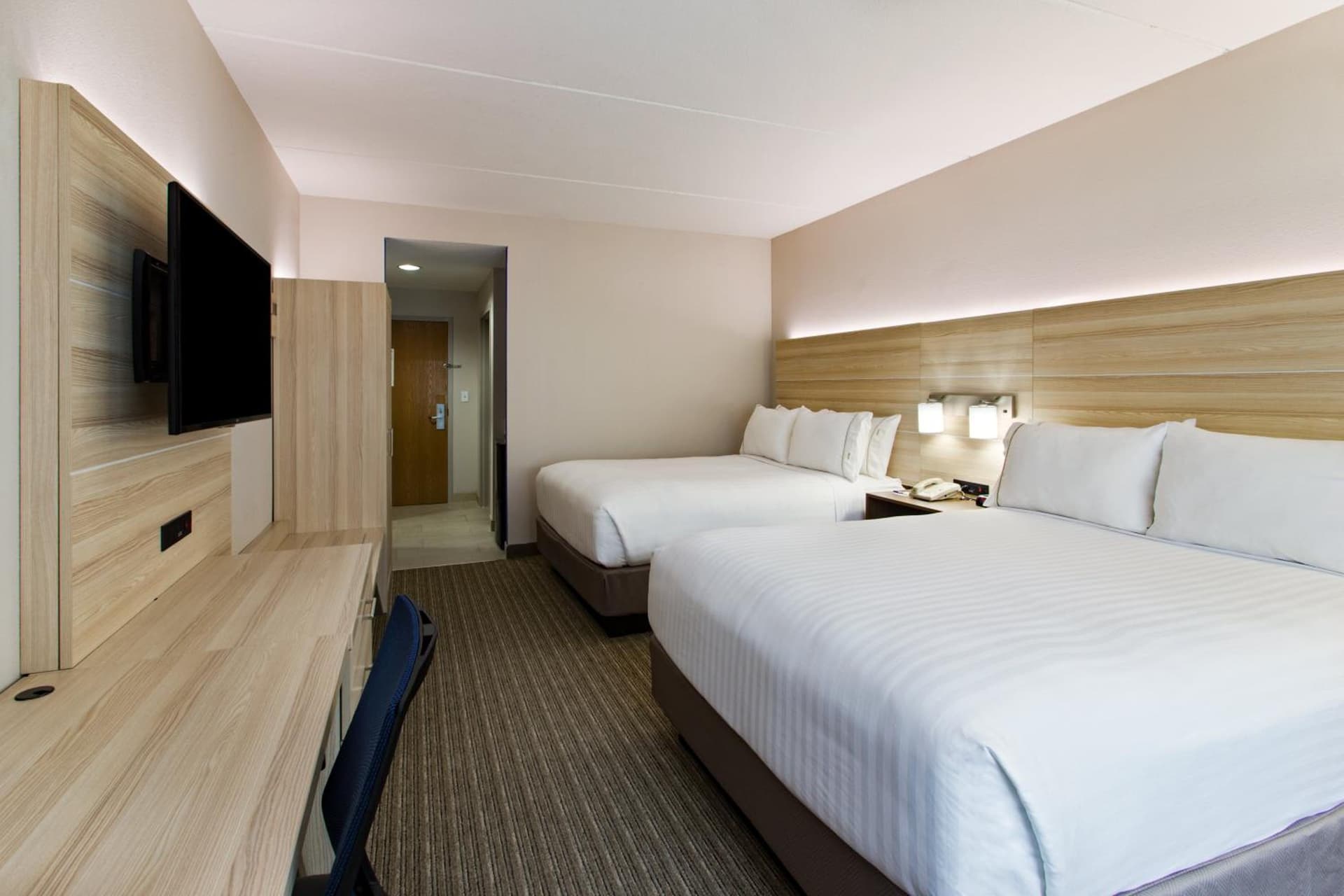 Holiday Inn Express & Suites Tavares by IHG gallery photo in Tavares, FL — image 20