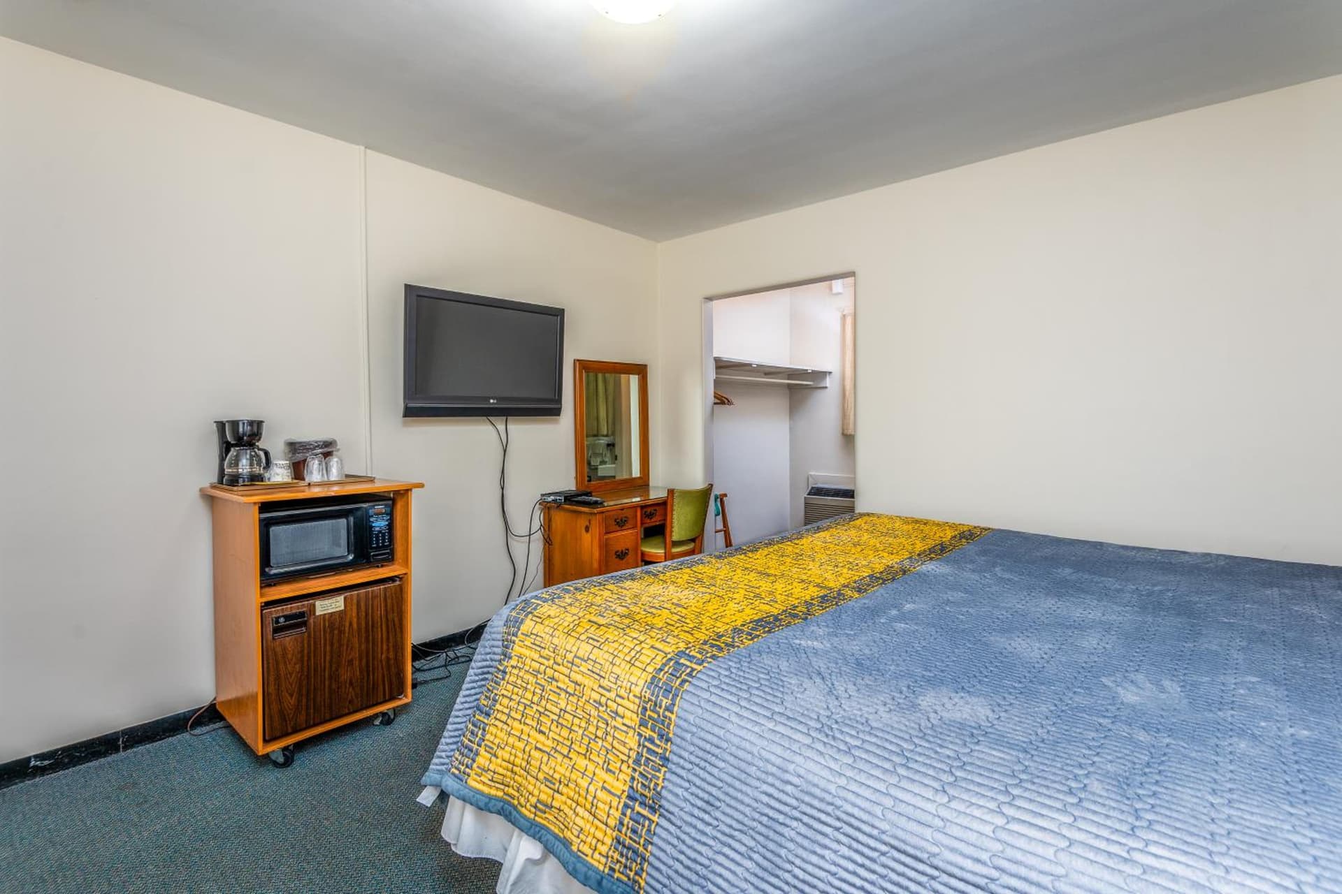 Parkway Inn property views in Waynesville, NC — gallery photo 3