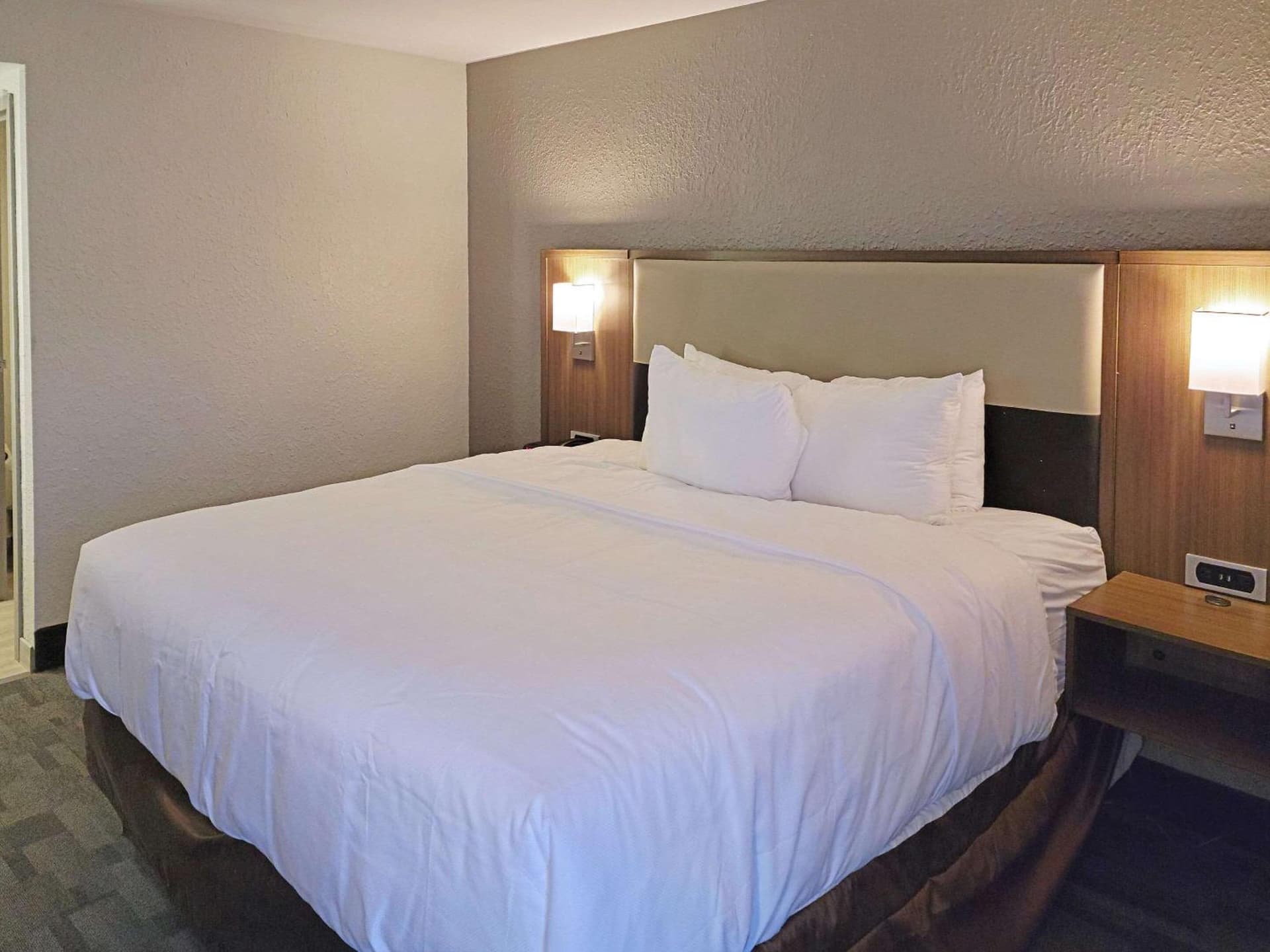 Comfort Inn & Suites Wyomissing/Reading gallery photo in Wyomissing, PA — image 38