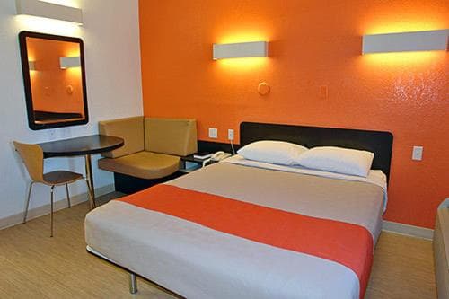 Motel 6-Garland, TX - Dallas gallery photo in Garland, TX — image 4