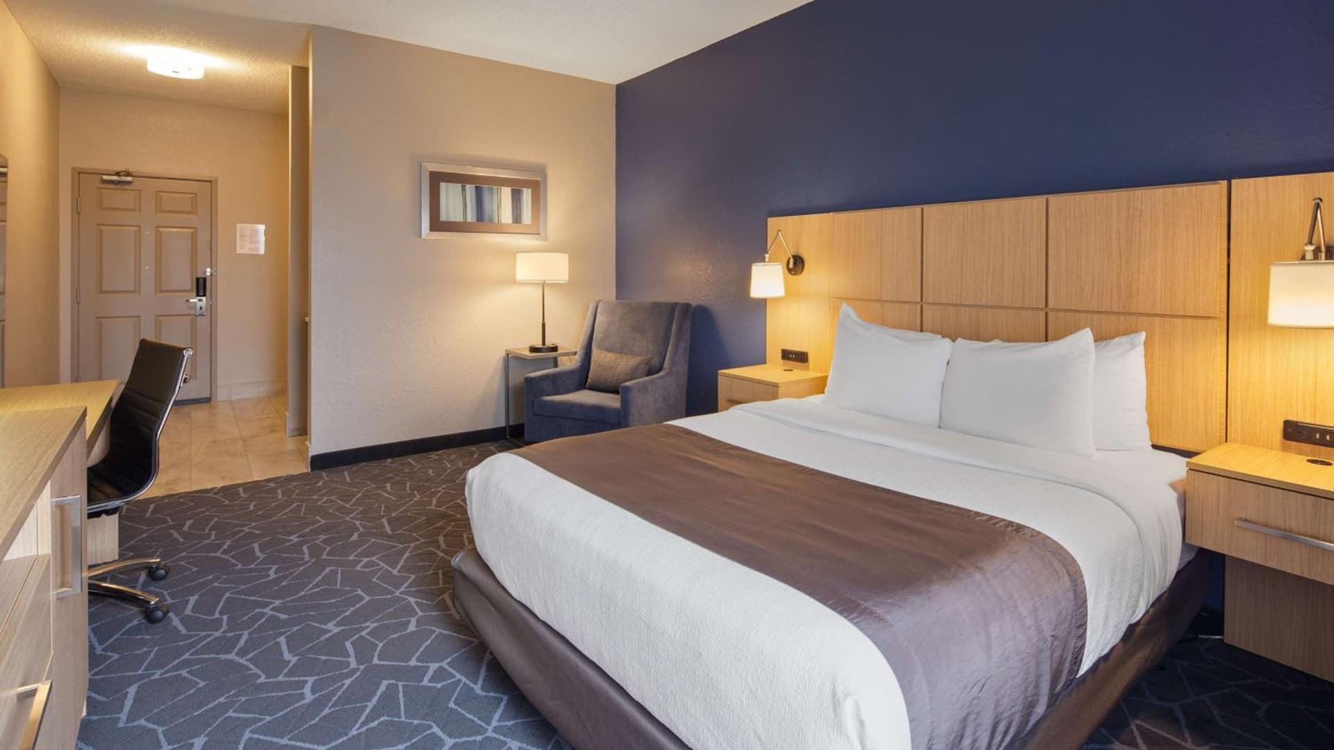 Best Western Eau Claire South gallery photo in Eau Claire, WI — image 6