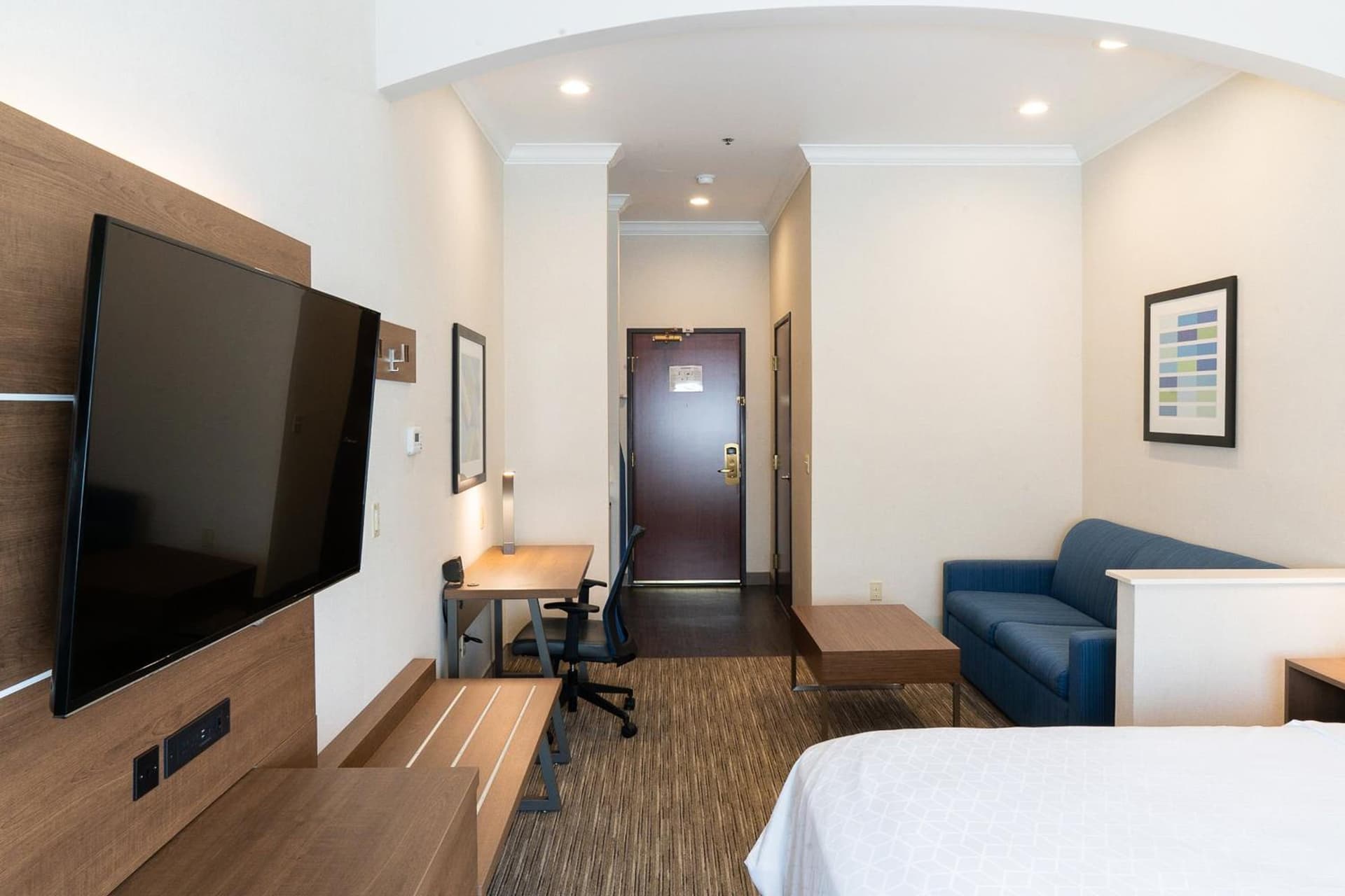 Holiday Inn Express Davis-University Area by IHG gallery photo in Davis, CA — image 64